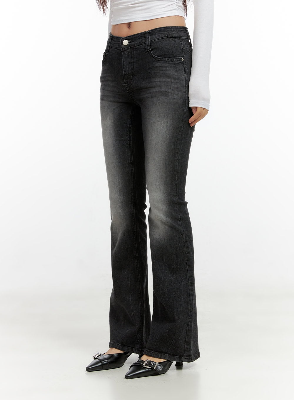 Simone Slightly Flared Slim Jeans CN406