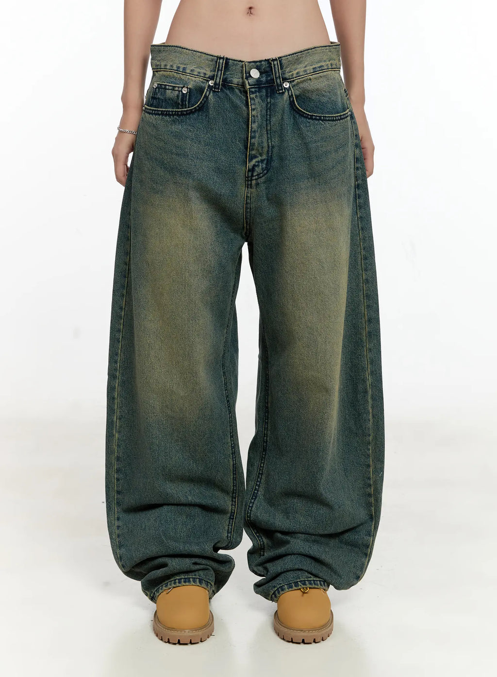 Sooyoung Baggy Vintage Wash Jeans CL531