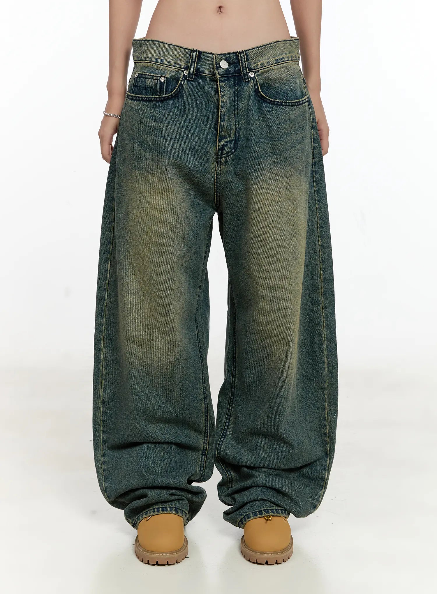 Sooyoung Baggy Vintage Wash Jeans CL531