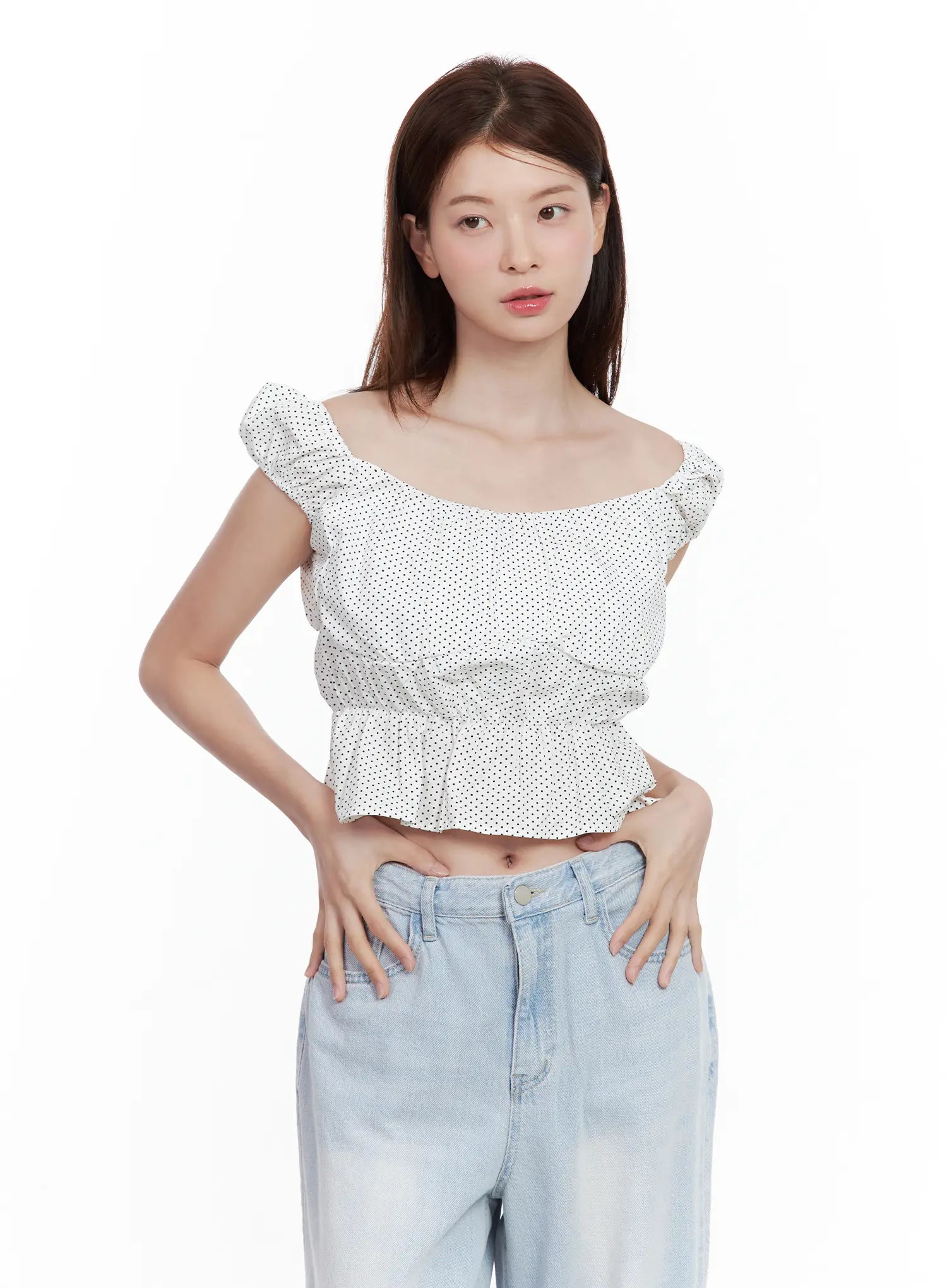 Polka Dot Sleeveless Blouse IU526