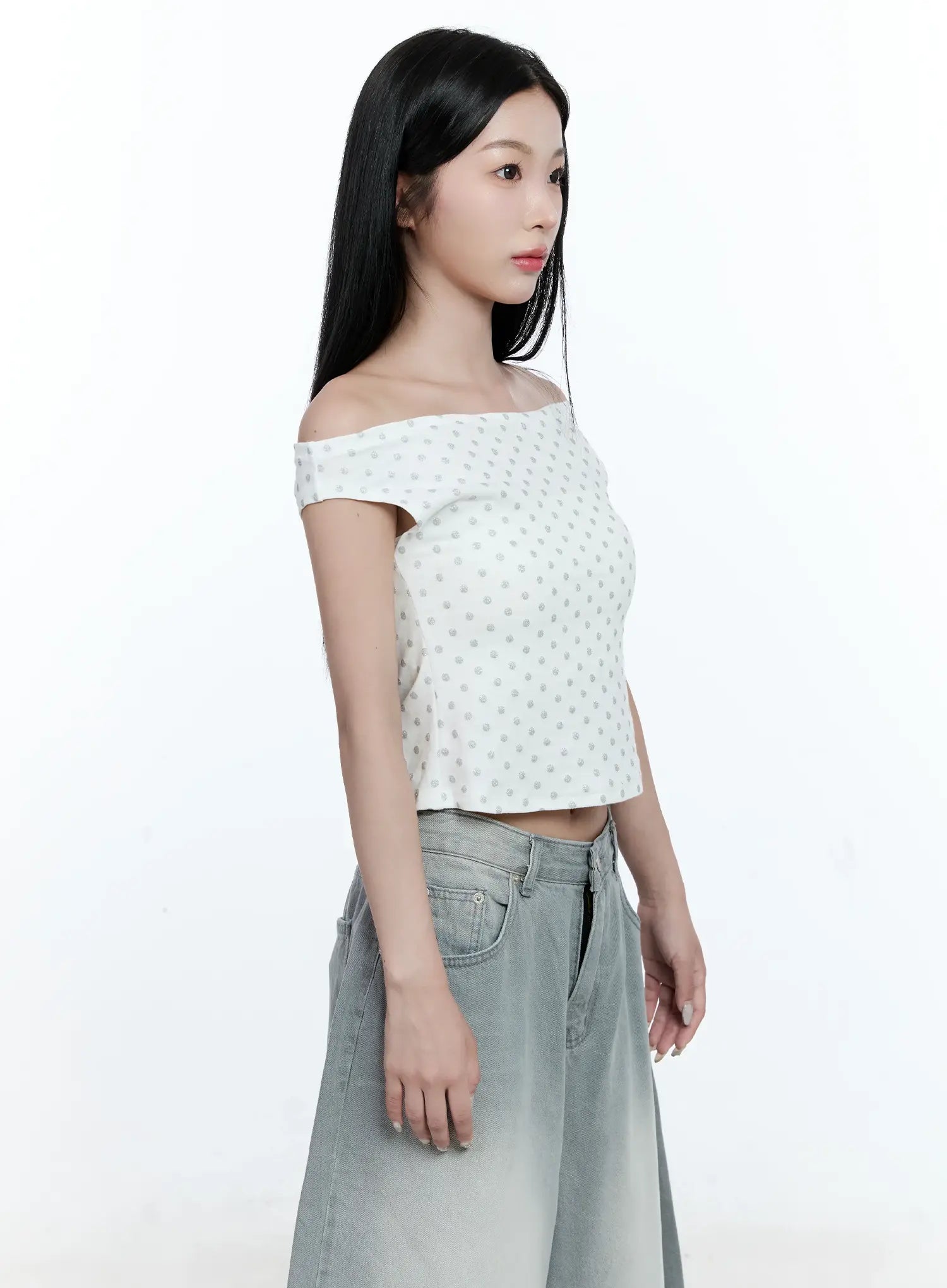 Polka-Dot Off-Shoulder Tee CG511