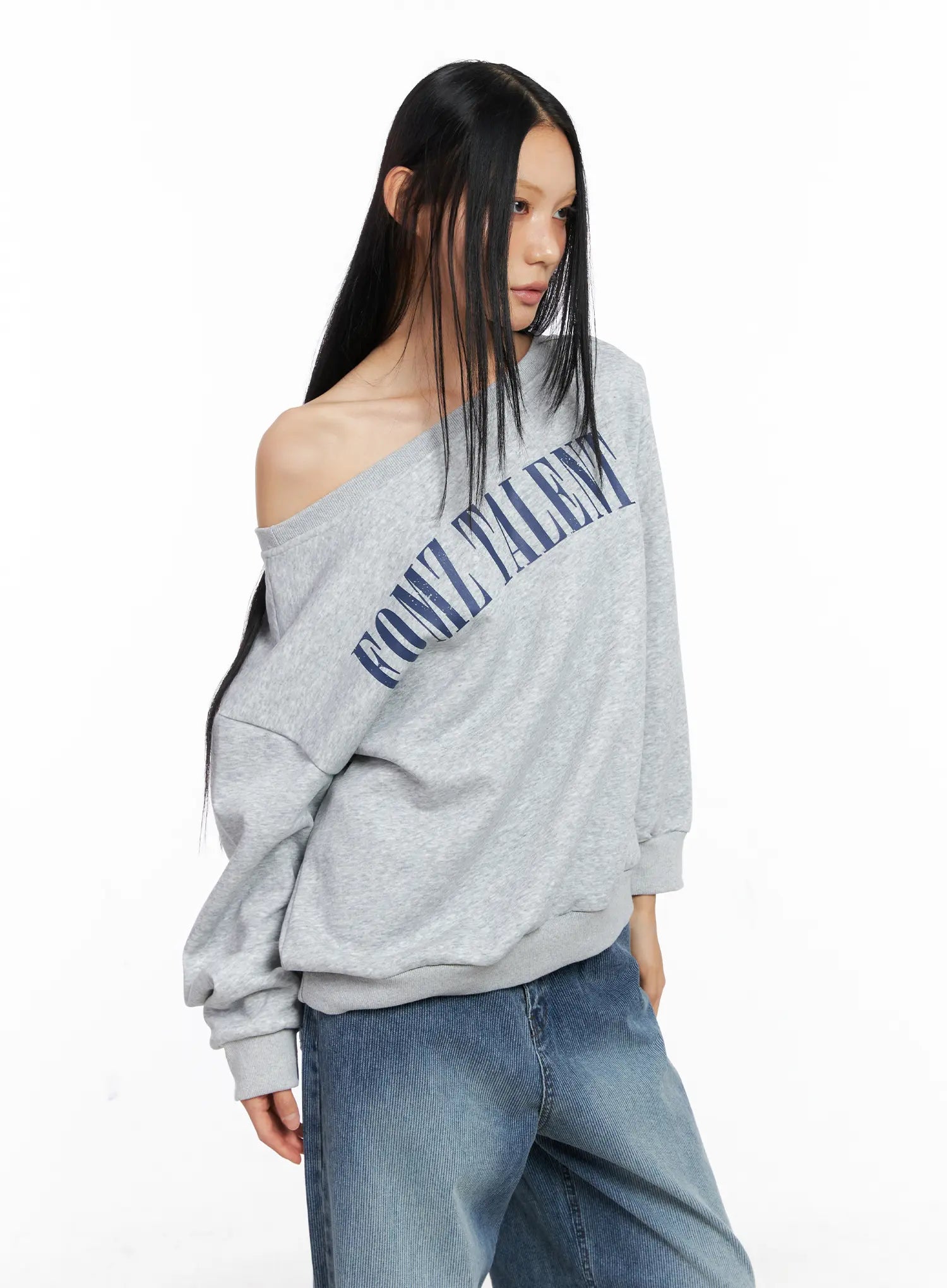 One-Shoulder Graphic Lettering Sweatshirt CS509