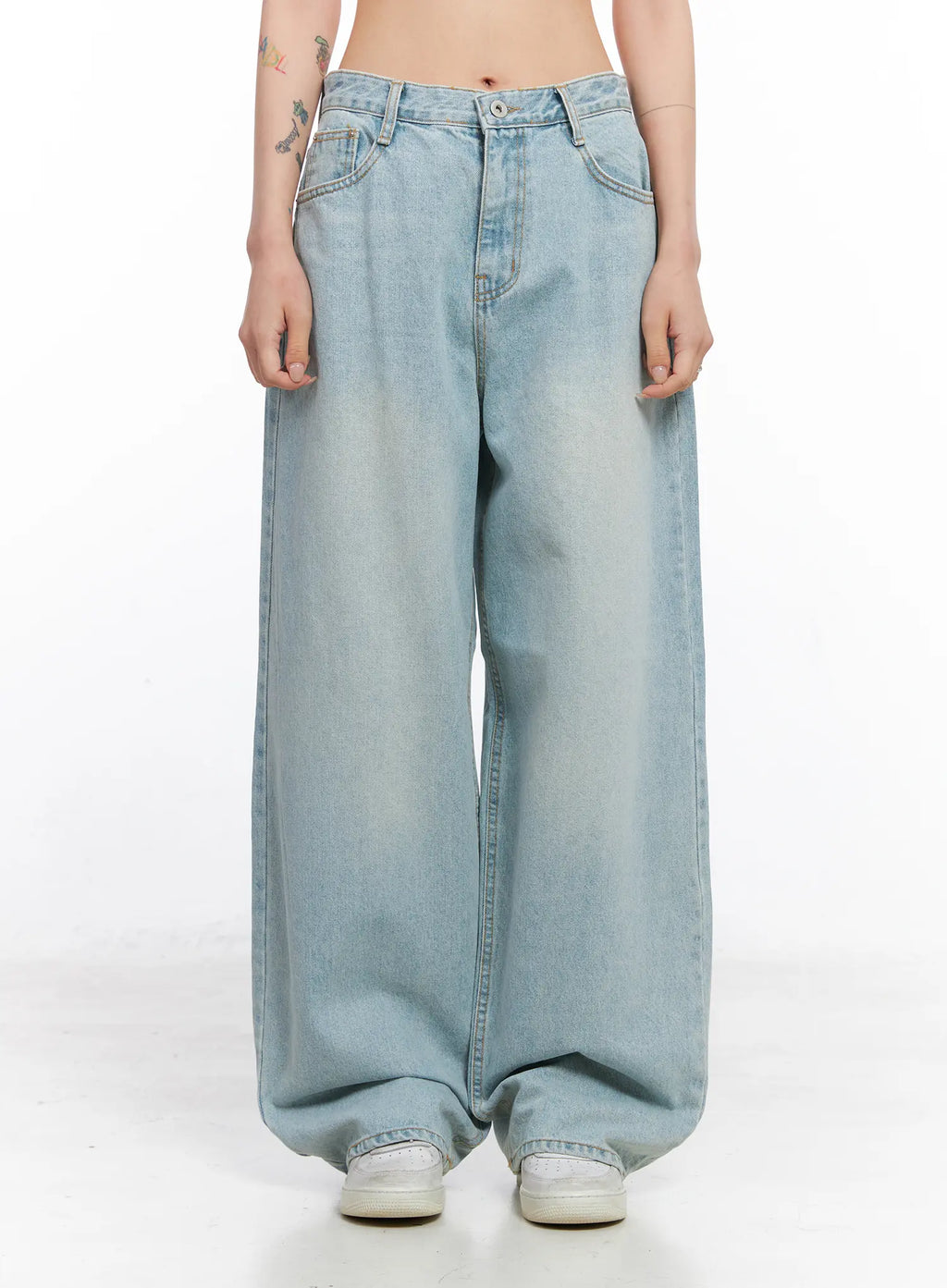 Zizi Wide-Leg Jeans CO508