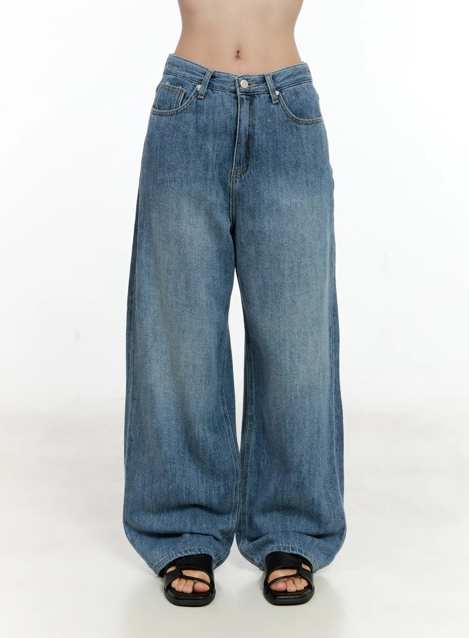 Doyeon Washed Wide-Leg Denim Jeans CG501