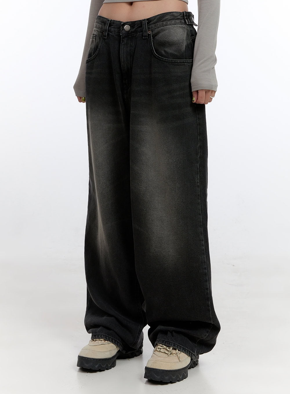 Nia Wide-Fit Baggy Jeans CN401