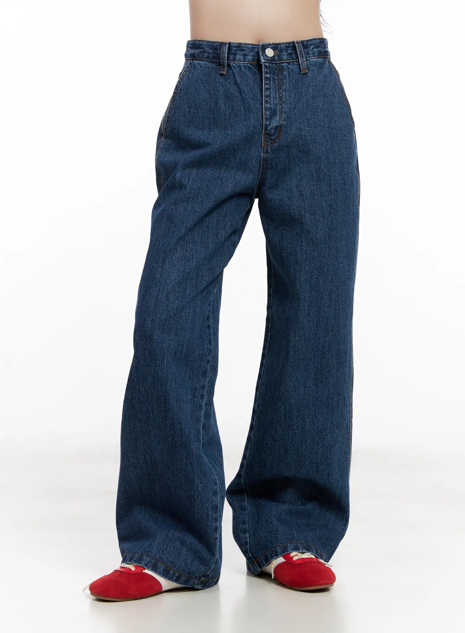 Ahyeon Classic Relaxed-Fit Denim Jeans CL515