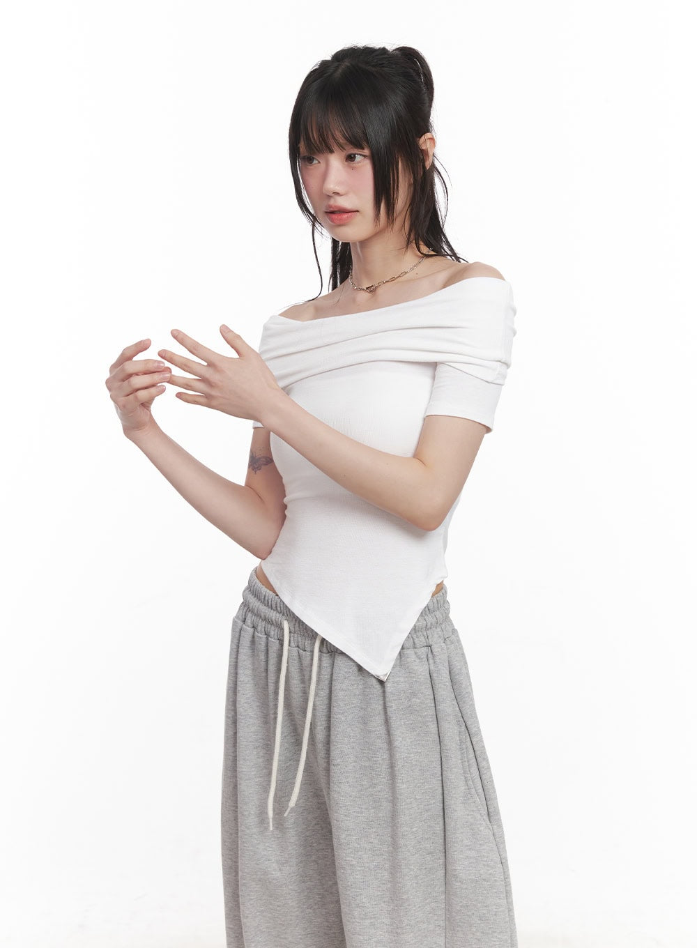 Off-Shoulder Asymmetric Crop Top CY521