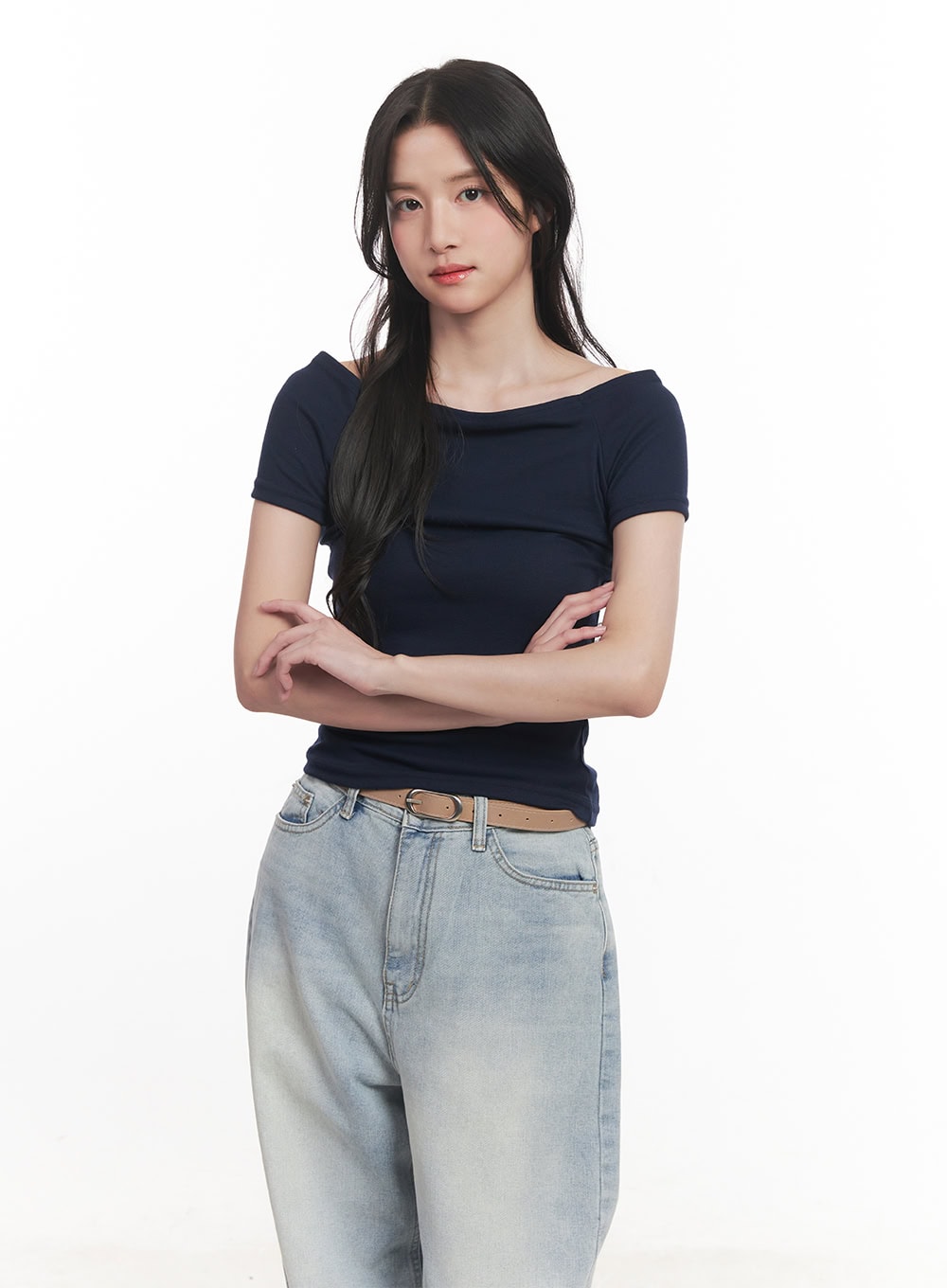 Off-Shoulder Cropped T-Shirt CA510