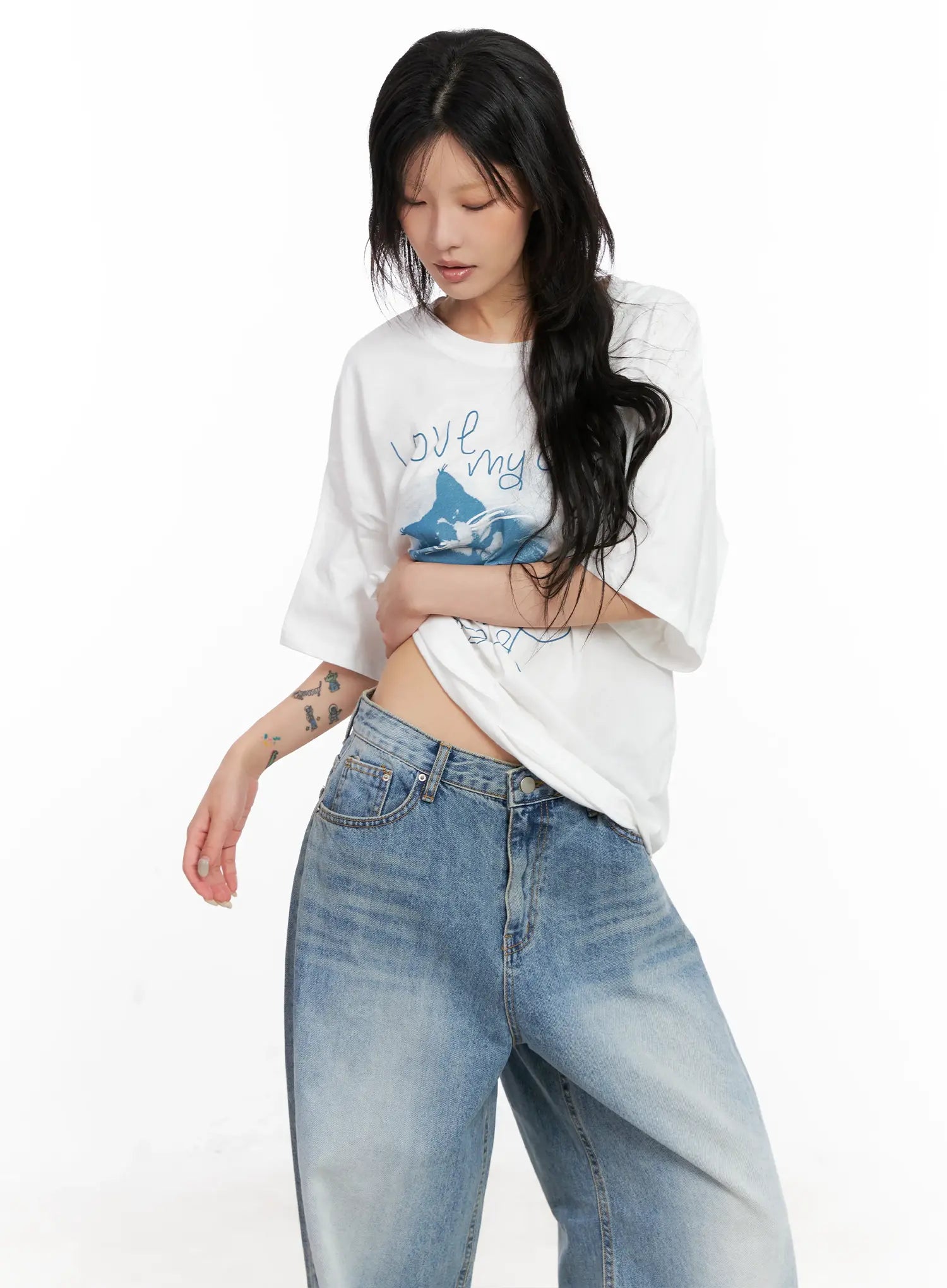 Oversized Graphic Tee CL528