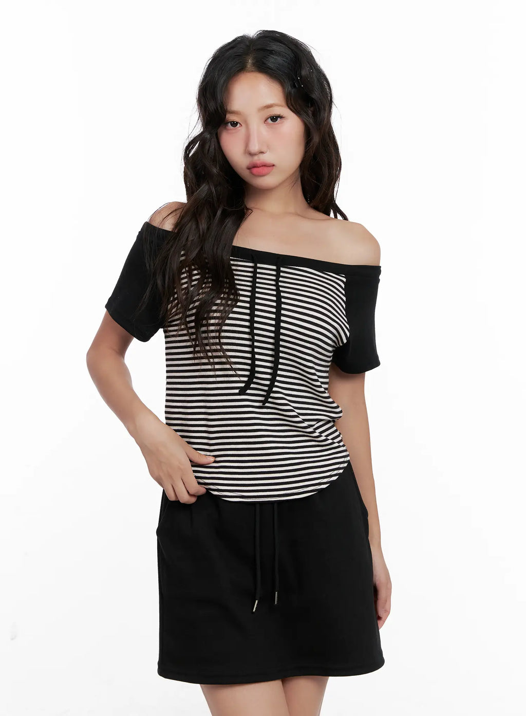 Striped Off-Shoulder Tee CL518
