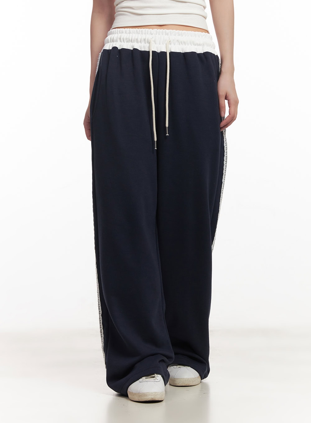 Angel Lace Wide-Leg Trackpants CA521