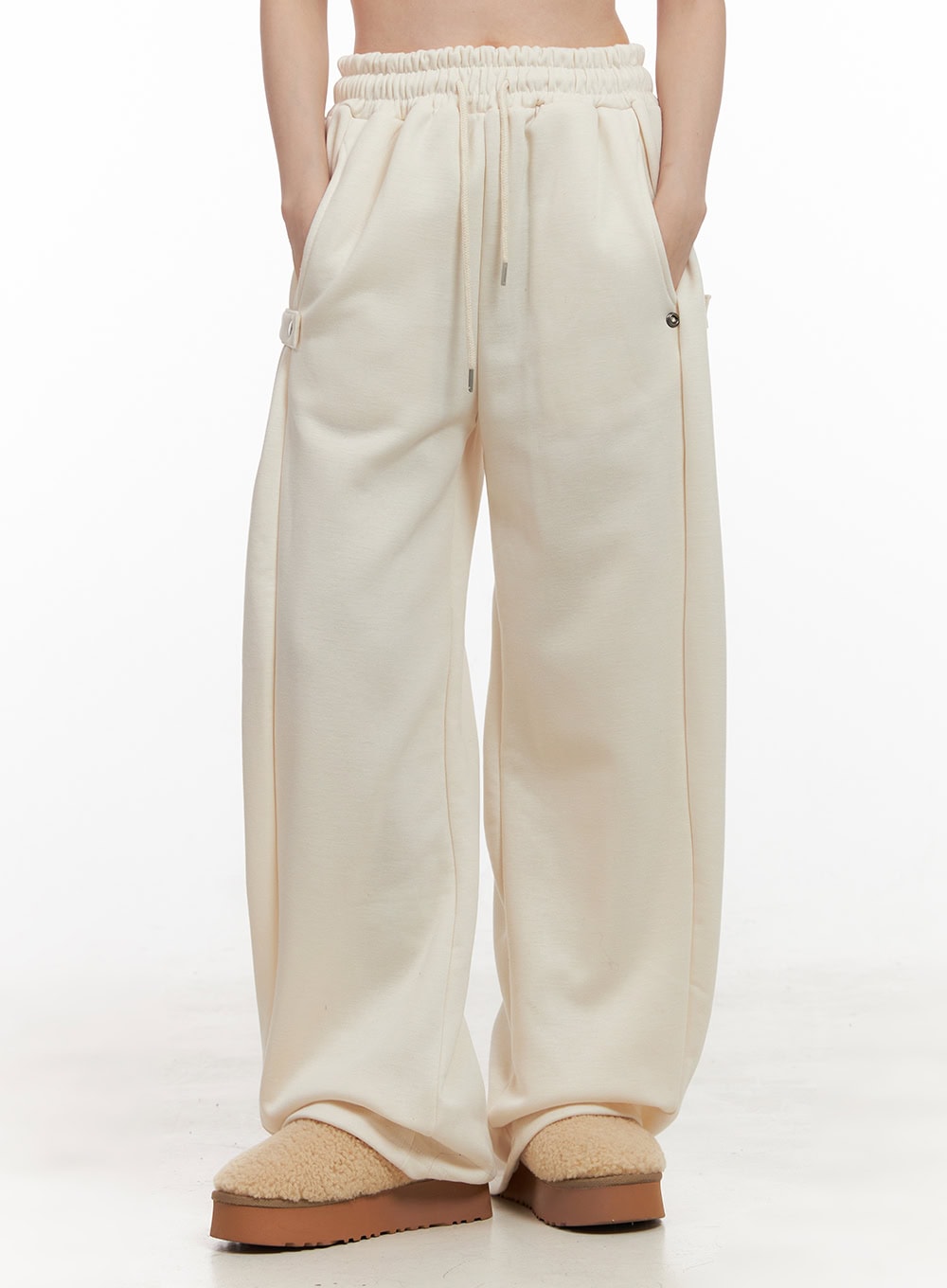 Chic Button Detail Sweatpants OD412