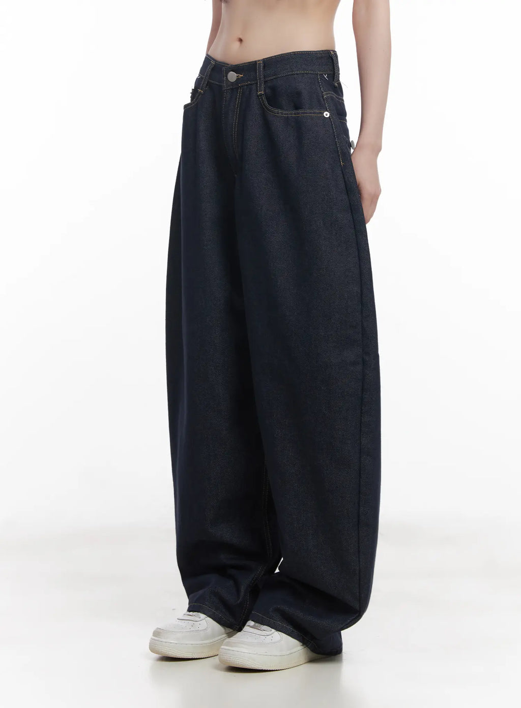 Hyein No-Fade Relaxed-Fit Jeans CU519