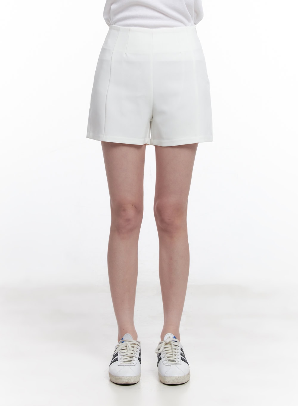 Essential High-Rise Comfort Shorts CY515