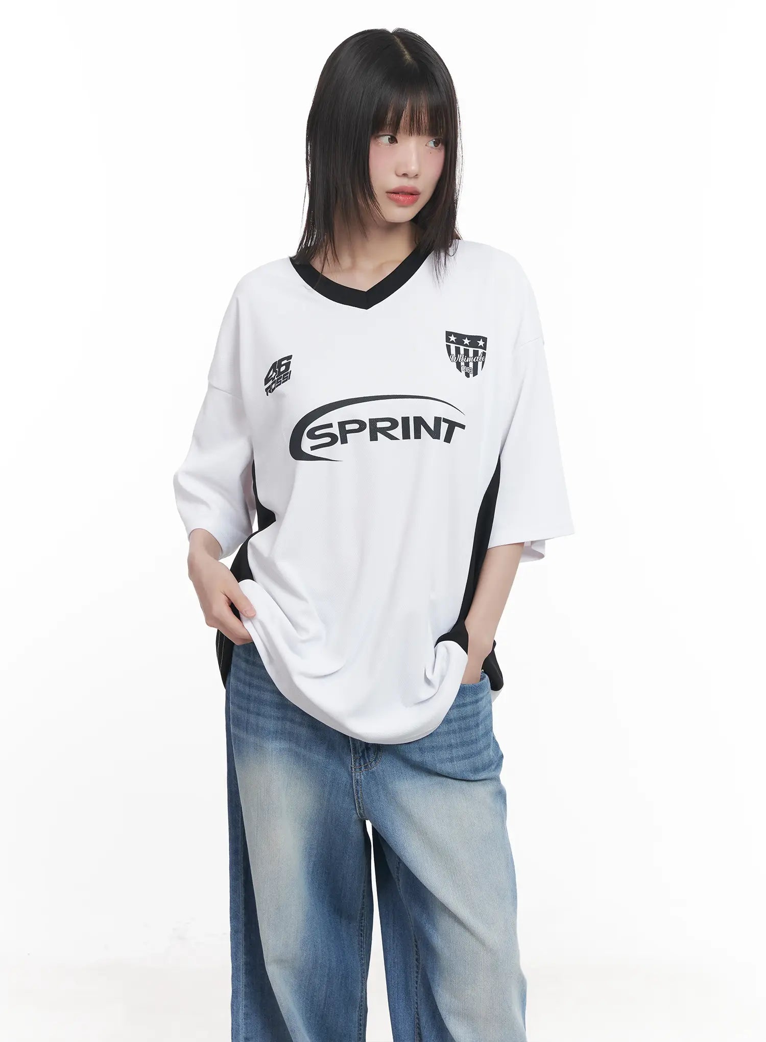 Oversized Graphic V-Neck Jersey CU518