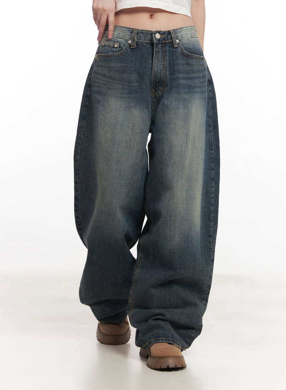 Leilani Washed Baggy Jeans CM531