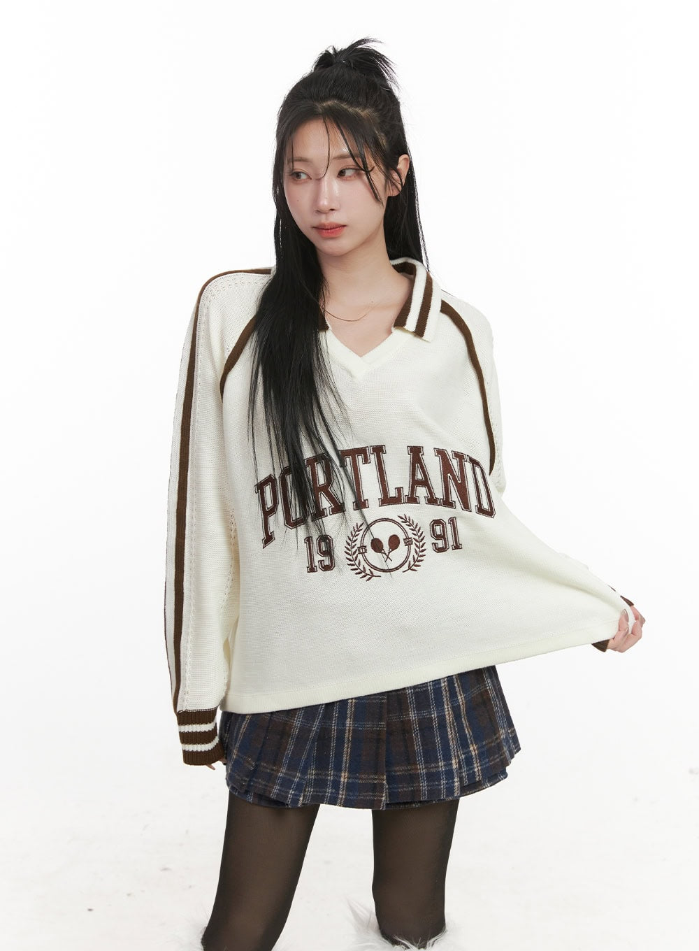 Portland Embroidered Collared Sweater CJ516