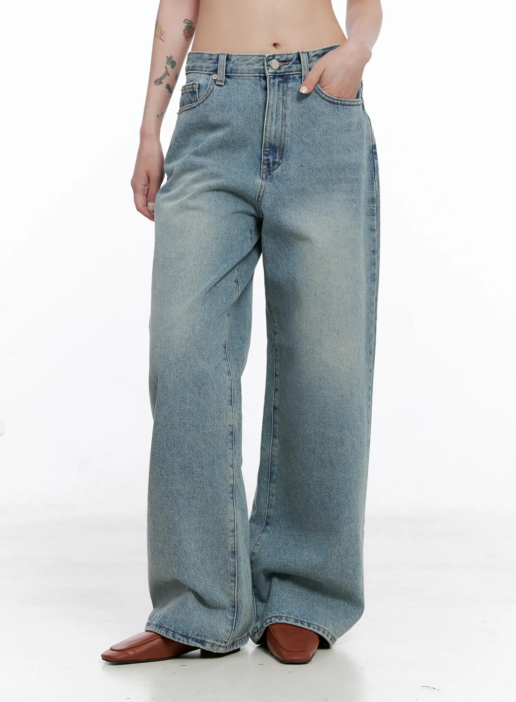 Ariya Wide Leg Jeans CS512