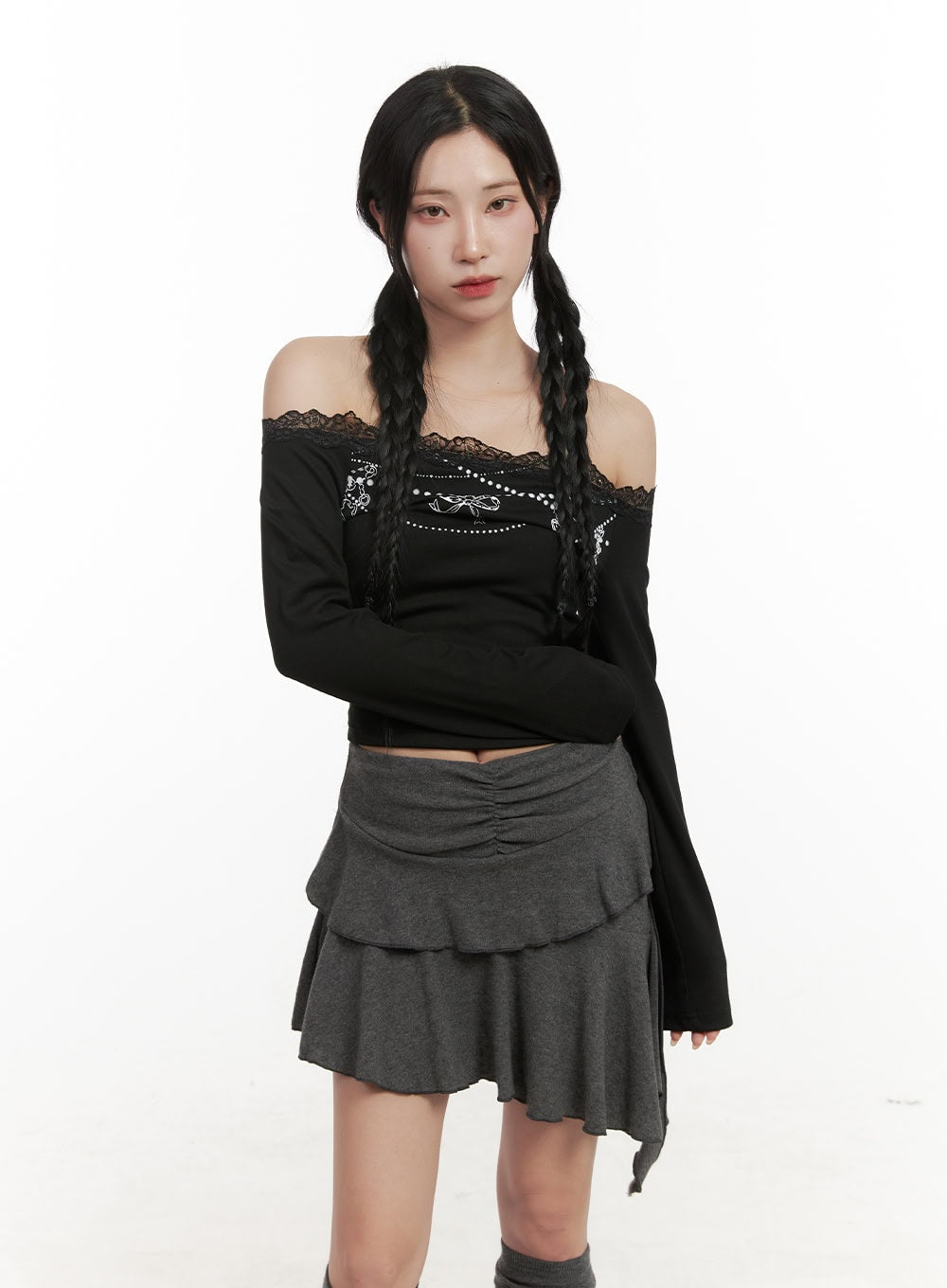 Off-Shoulder Long Sleeve Crop Tee CD410