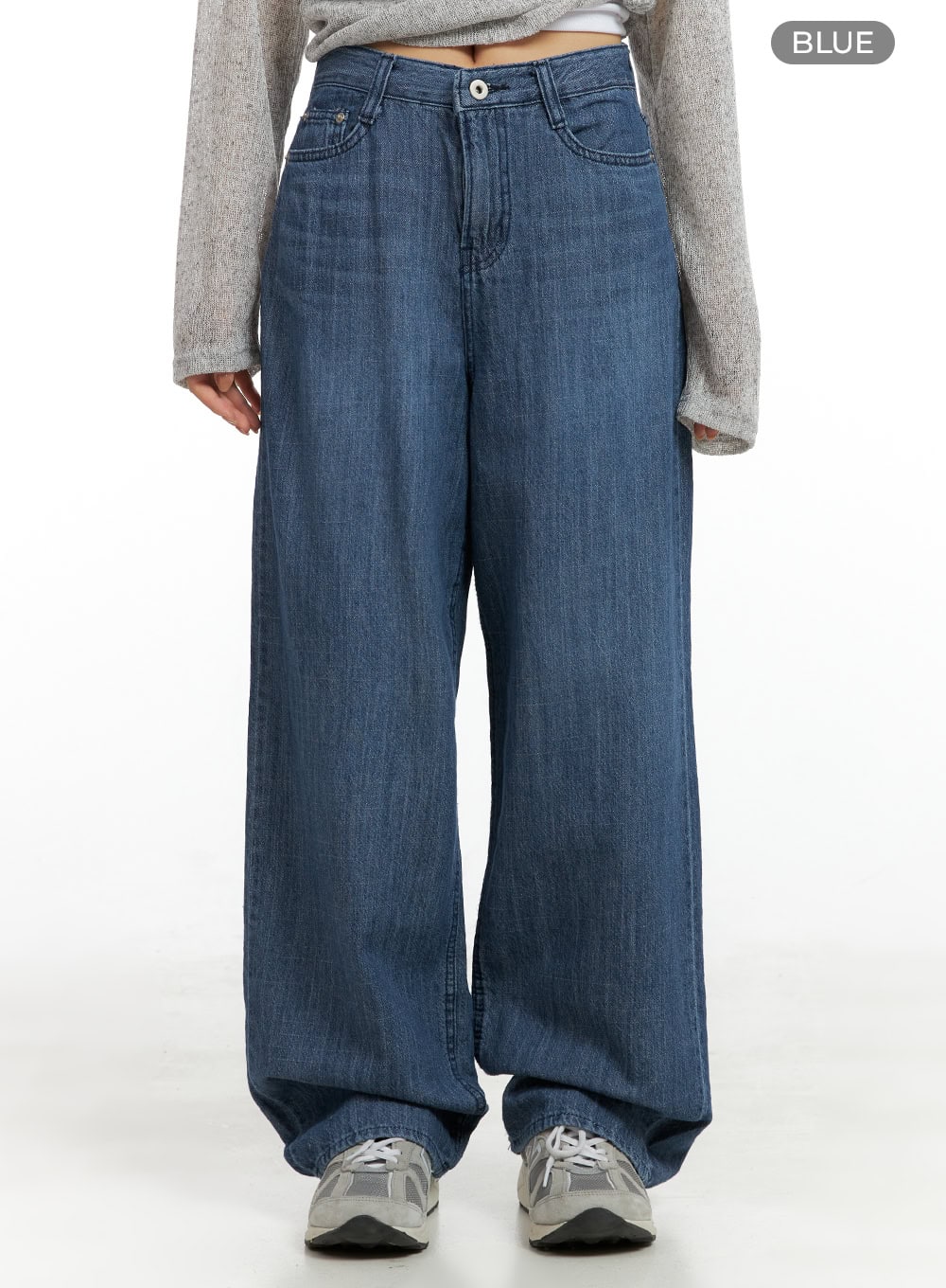 Low Rise Loose Fit Straight Jeans CL425