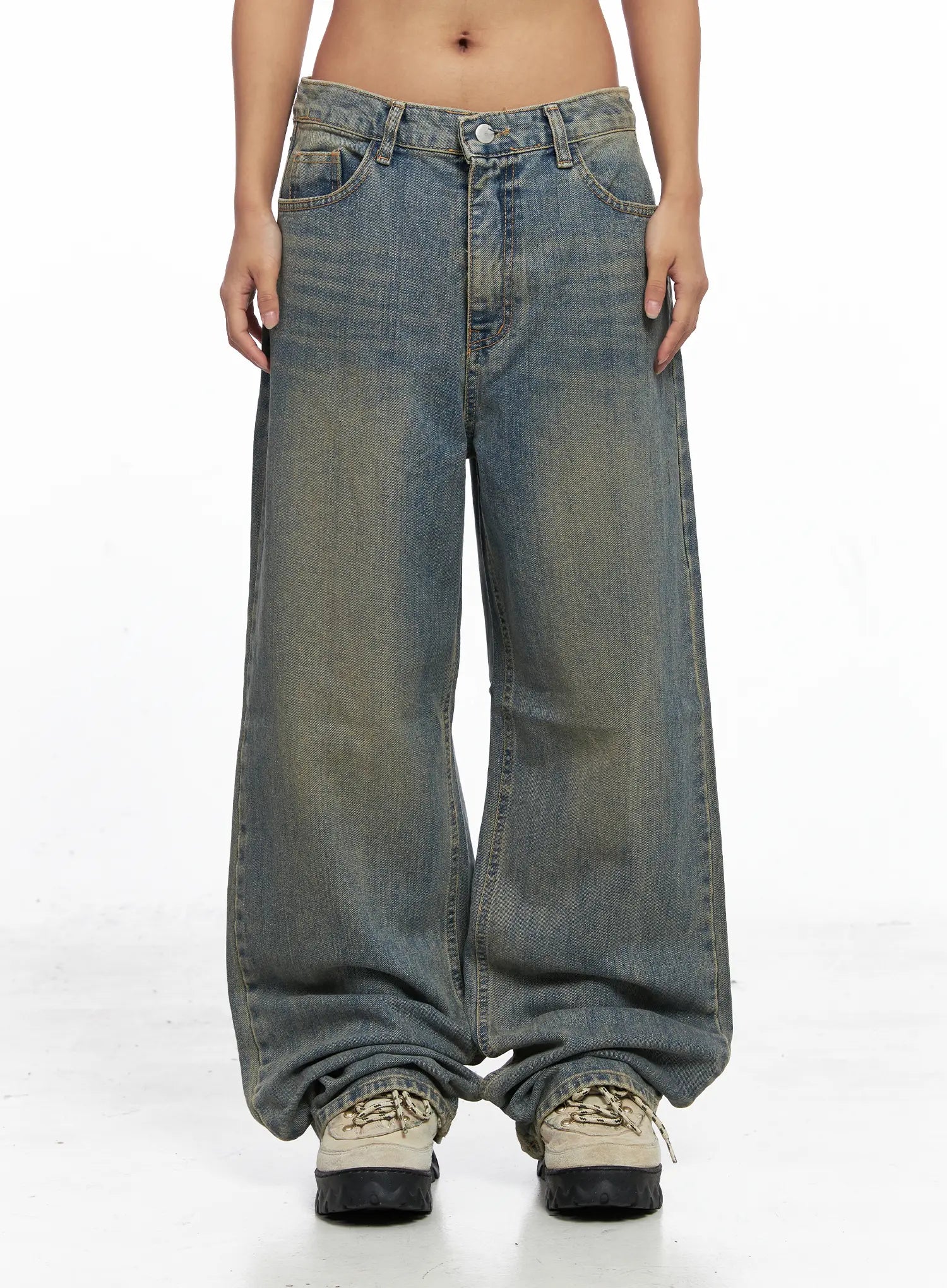 Denver Vintage Washed Semi-Wide Jeans CO513