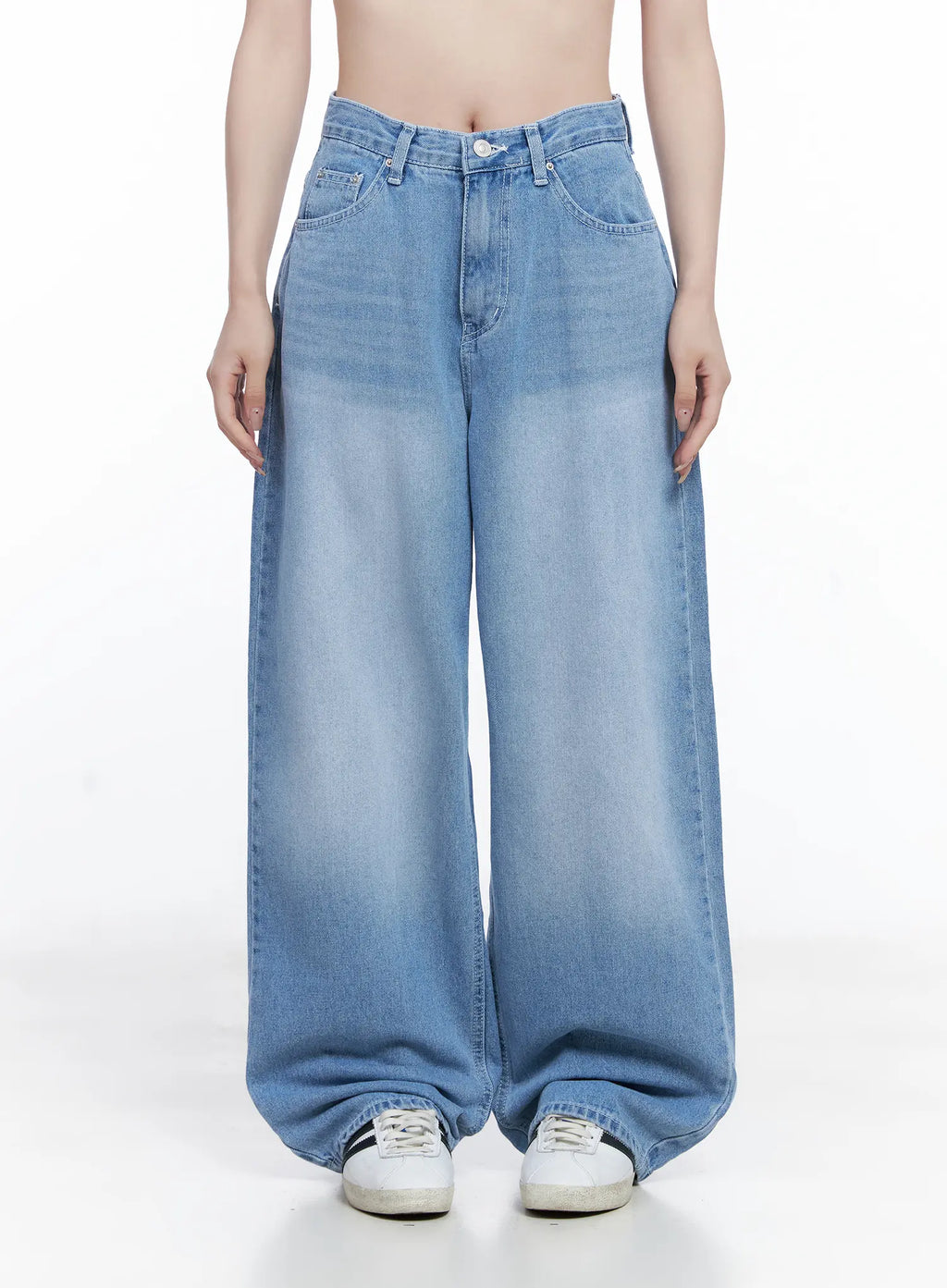 Keily Wide Leg Light Wash Jeans CG529