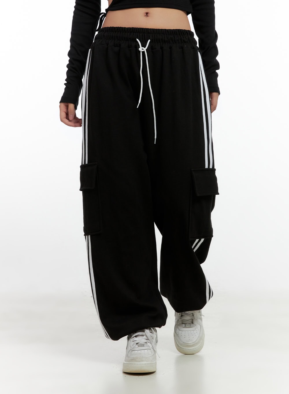 Pocket Detail Wide-Leg Track Pants CN412