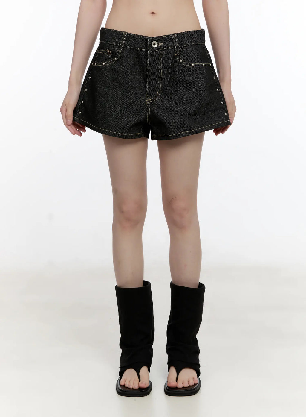 No-Fade Studded Denim Shorts CL504