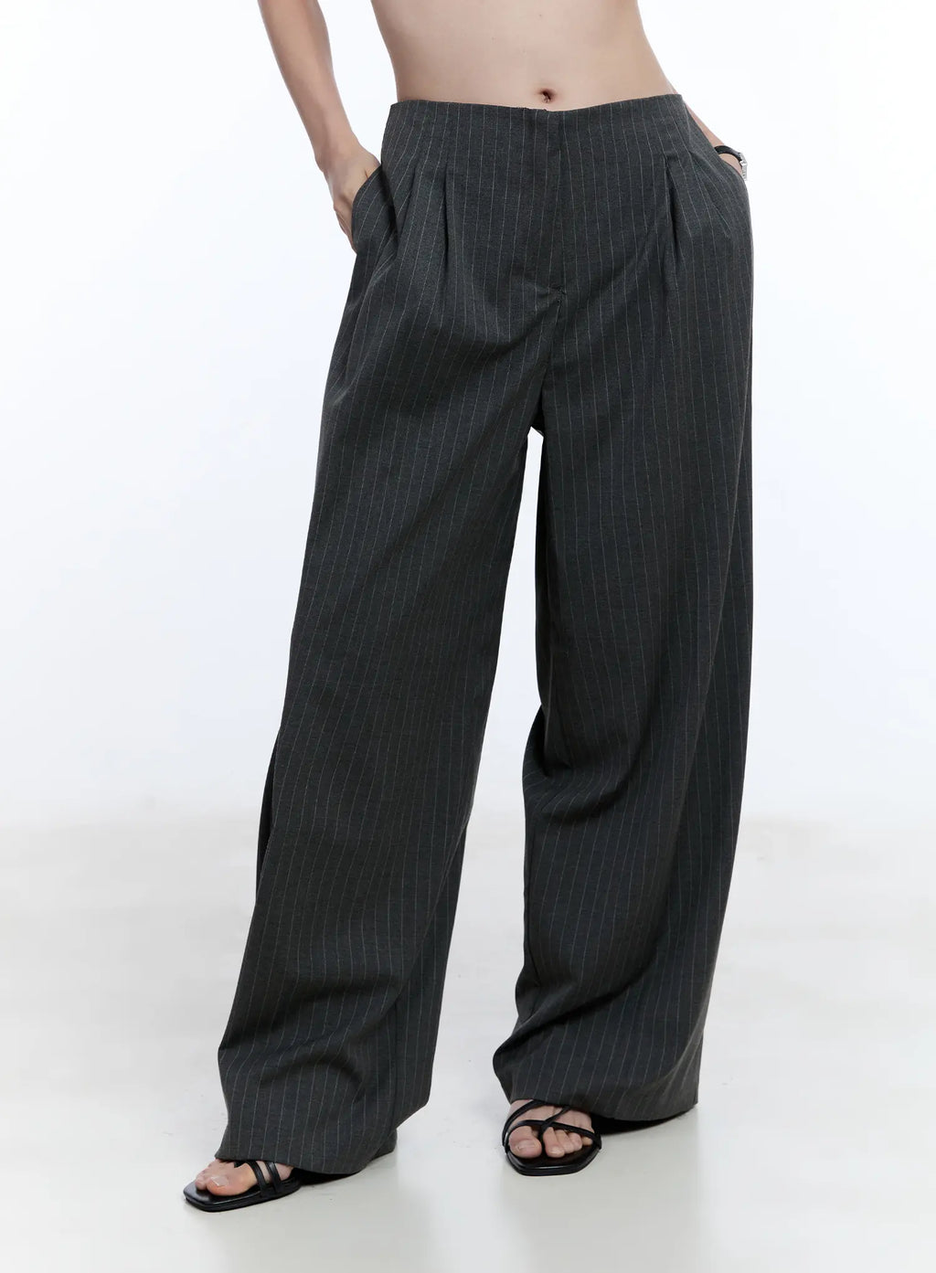 Wide-Leg Pinstripe Pants CU513