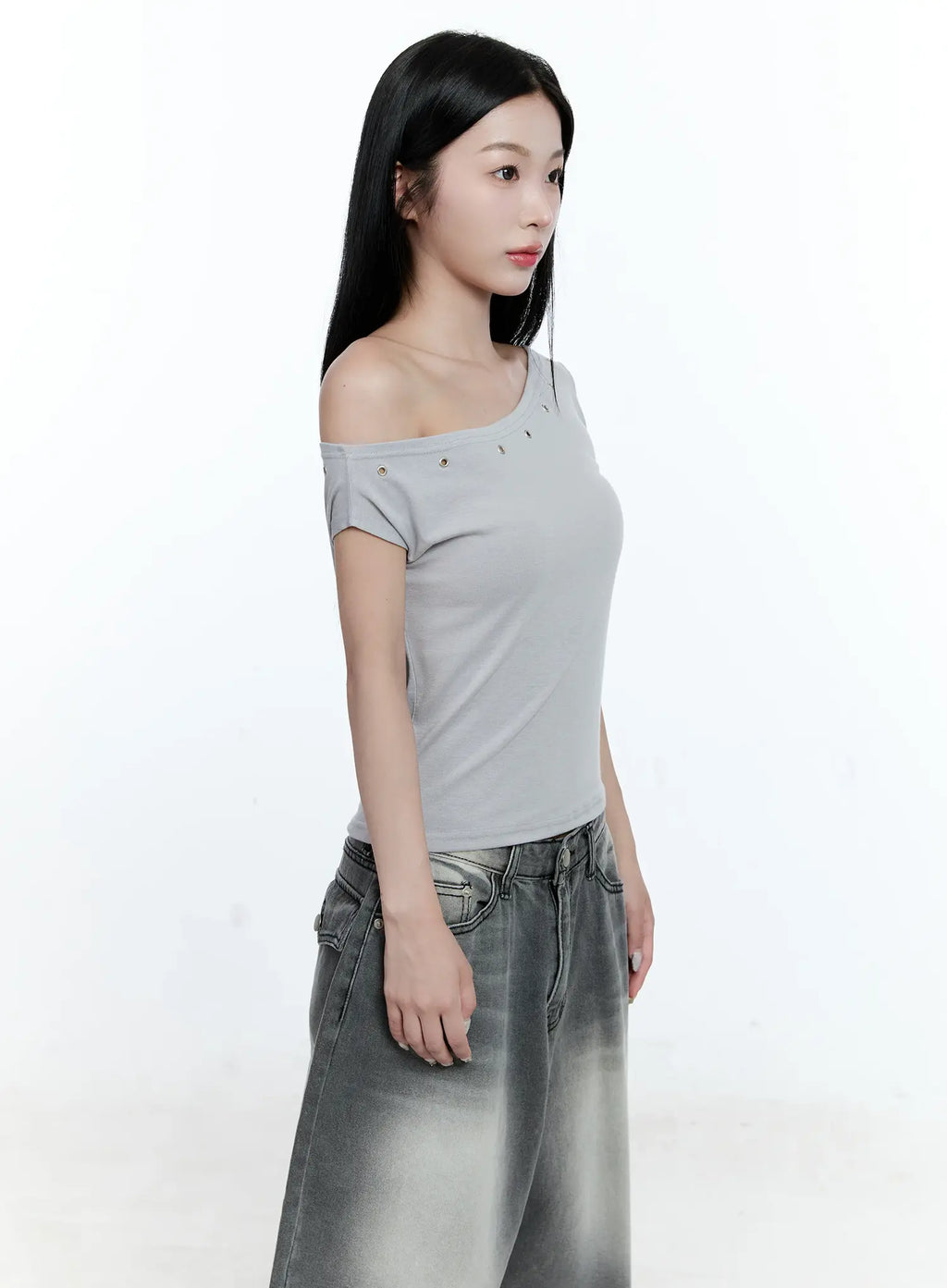 Asymmetric Studded Top CG511