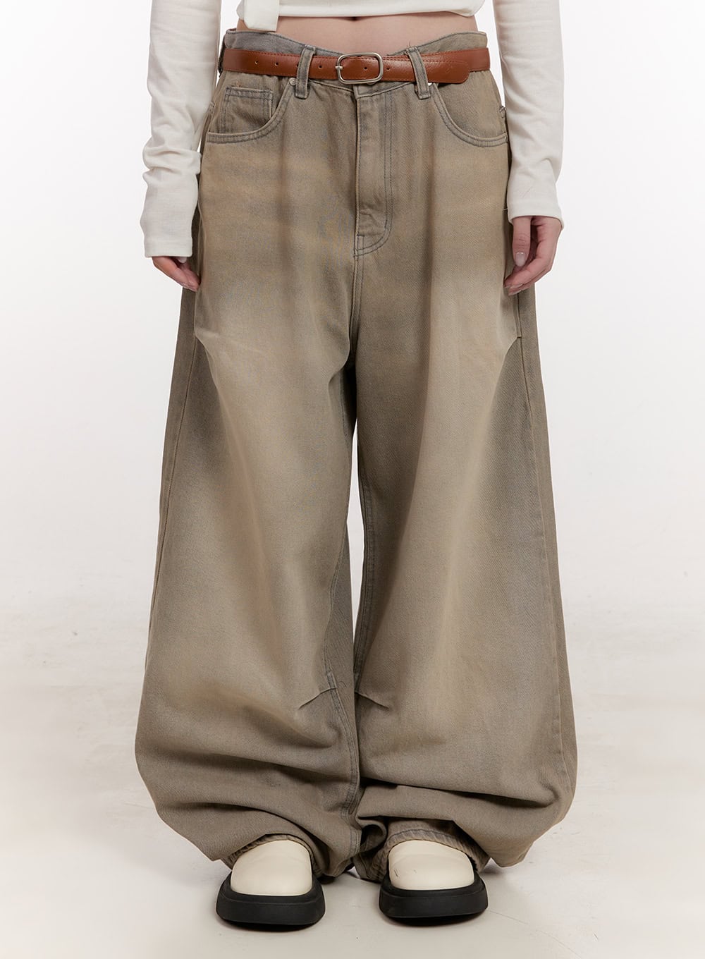 Eunice Pintuck Washed Baggy Jeans CJ531