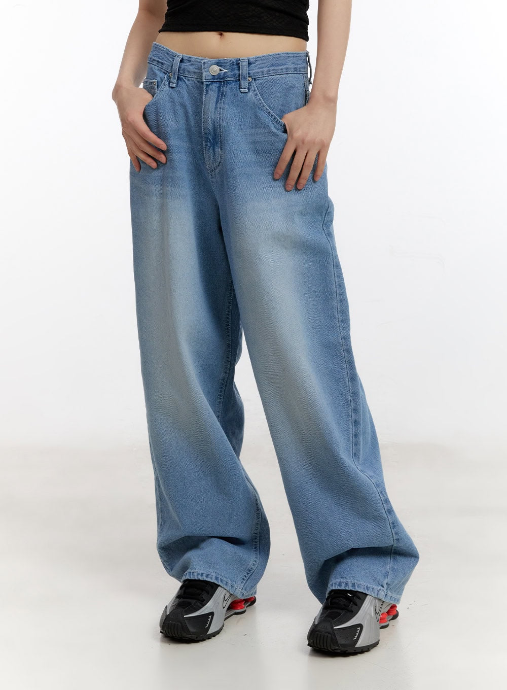 Zinnia Wide-Leg Jeans CA508