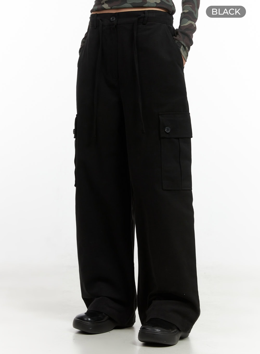 Wide-Fit Cargo Pocket Pants CO424