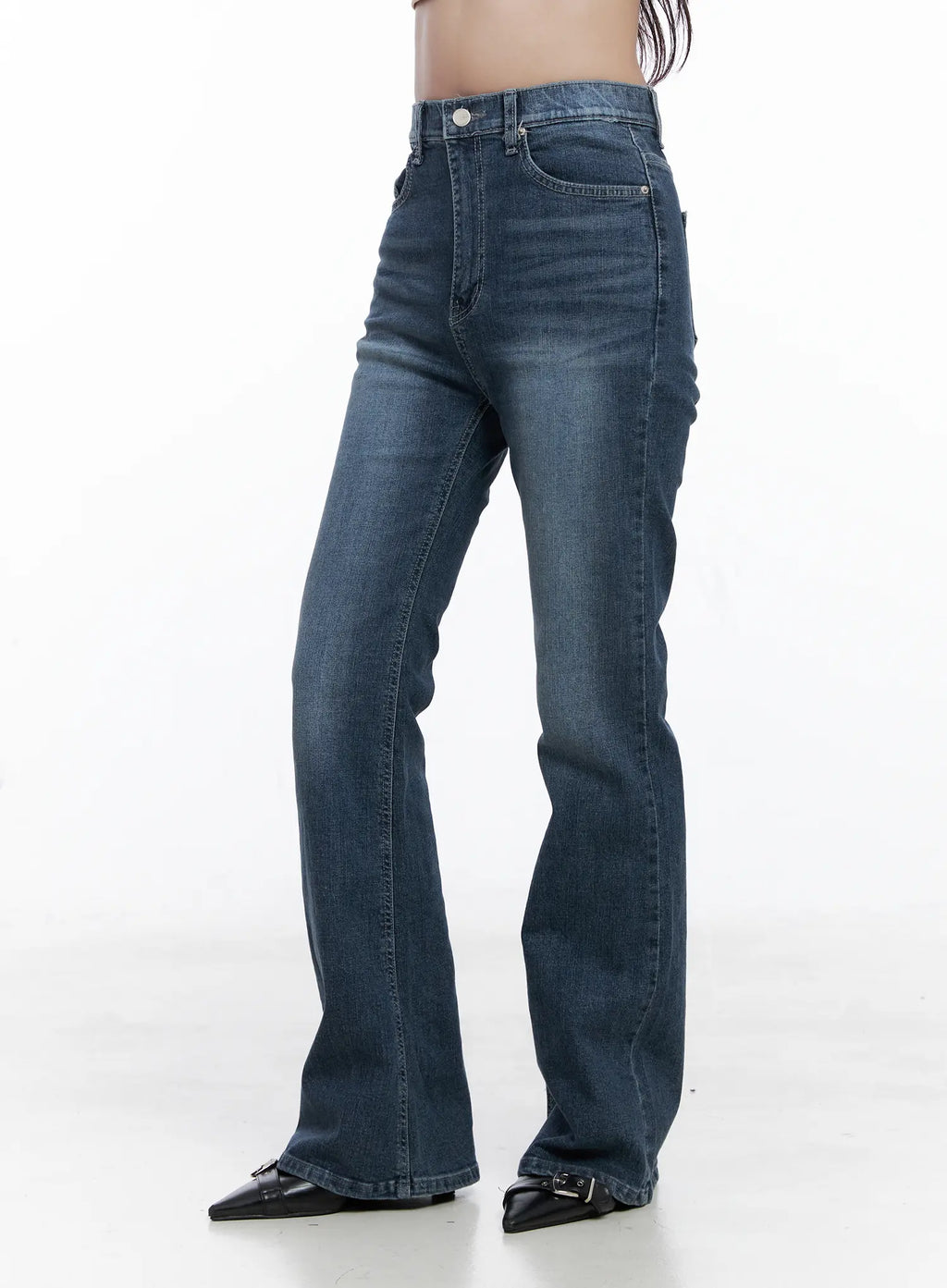 Baylor Mid-Rise Flared Jeans CS519