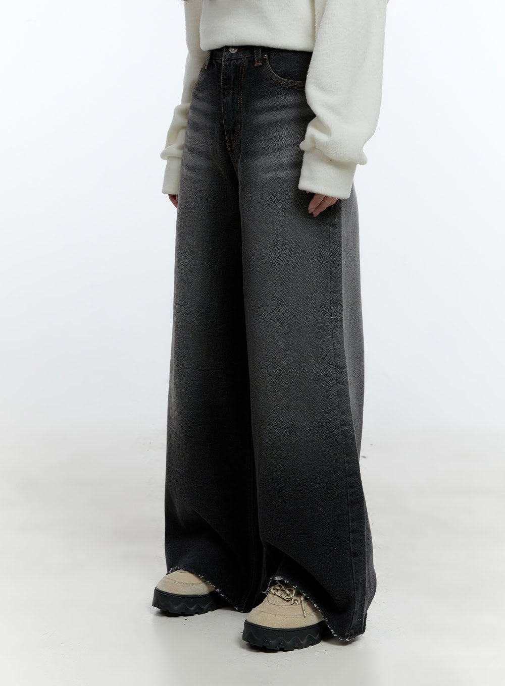 Caity Washed Wide-Leg Jeans CD423