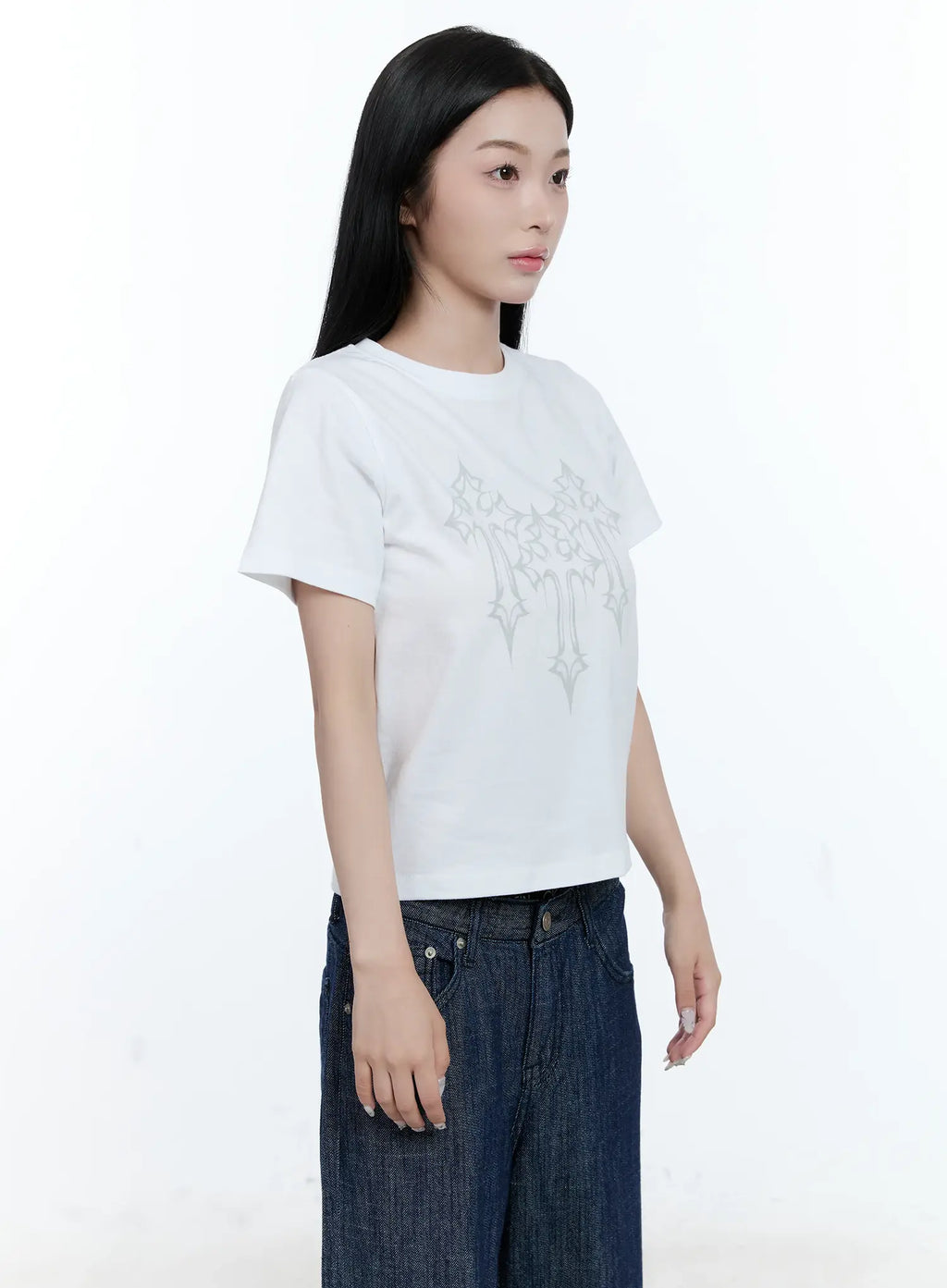 Graphic Print Semi-Crop Tee CL530