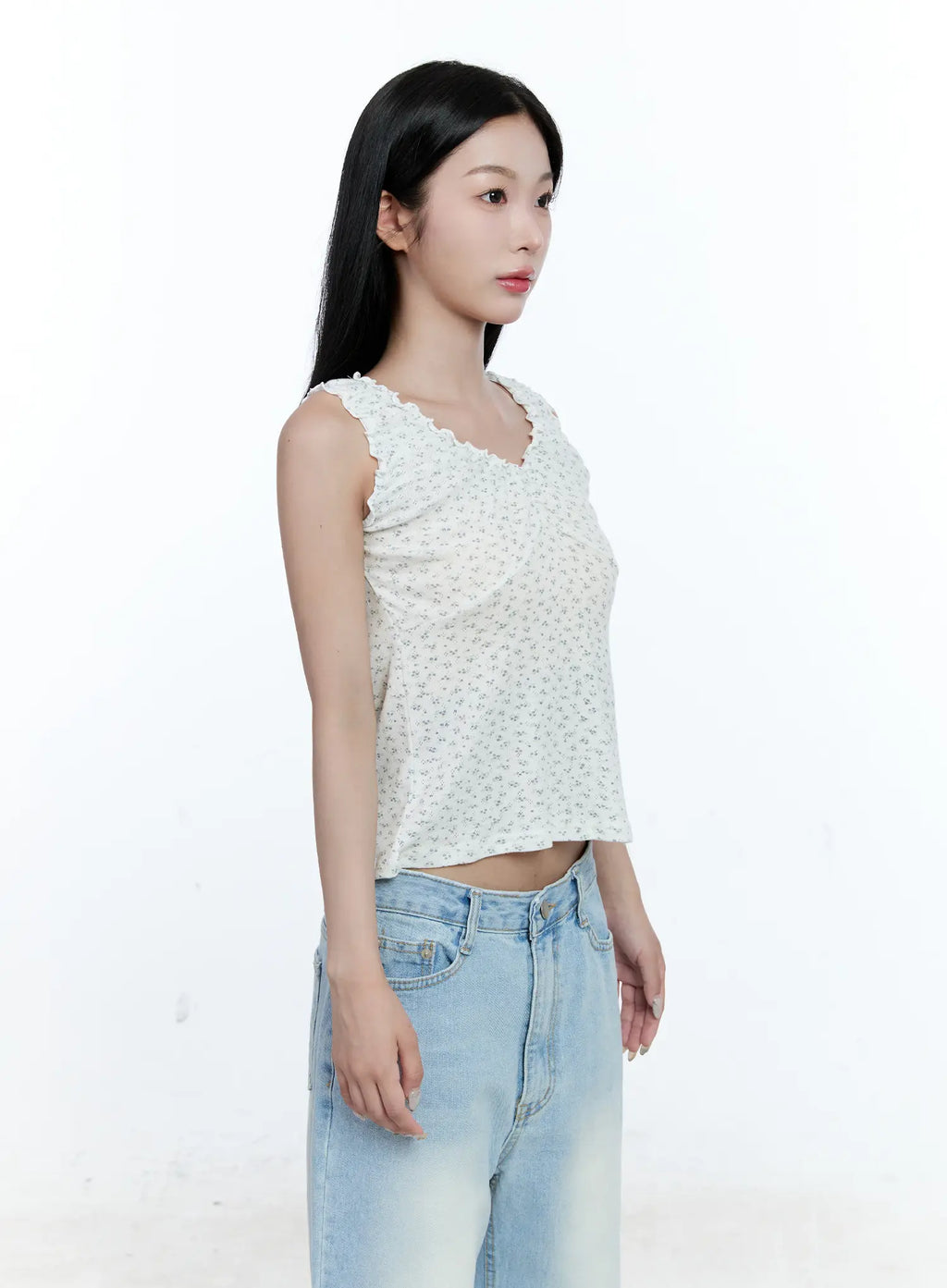 Ruffle V-Neck Sleeveless Top CG512