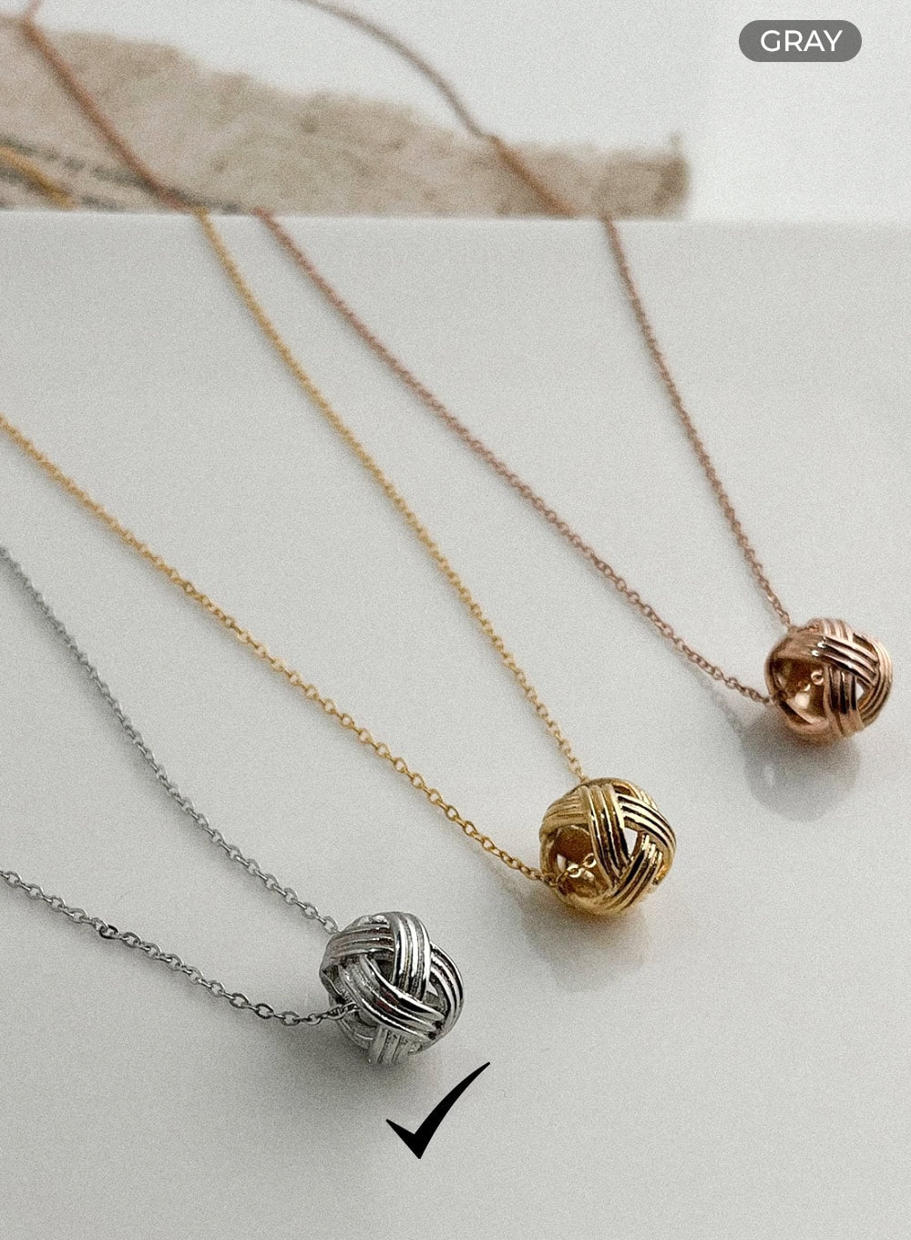 Skein of Thread Necklace IL405