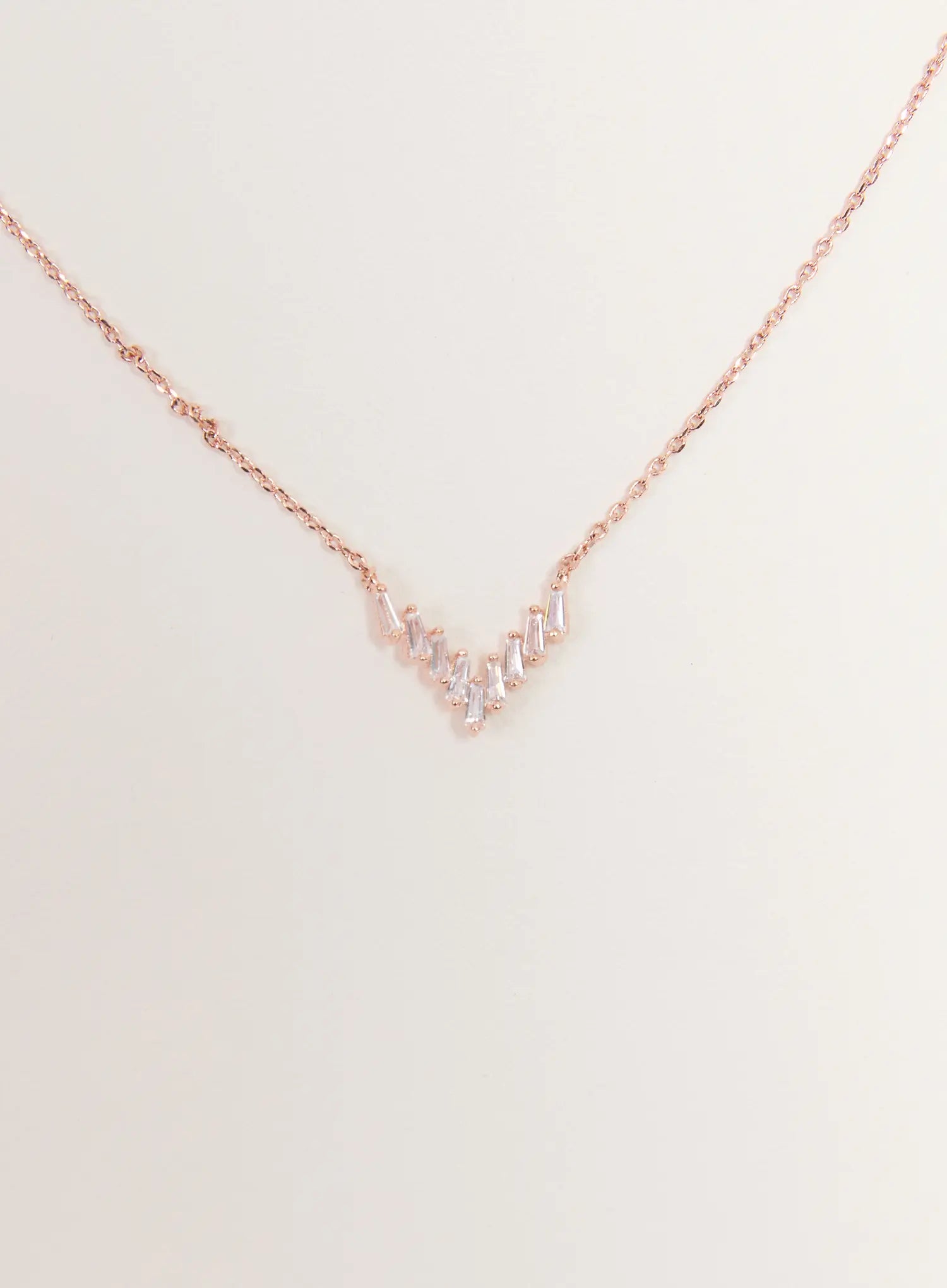 Strike V Necklace IS517