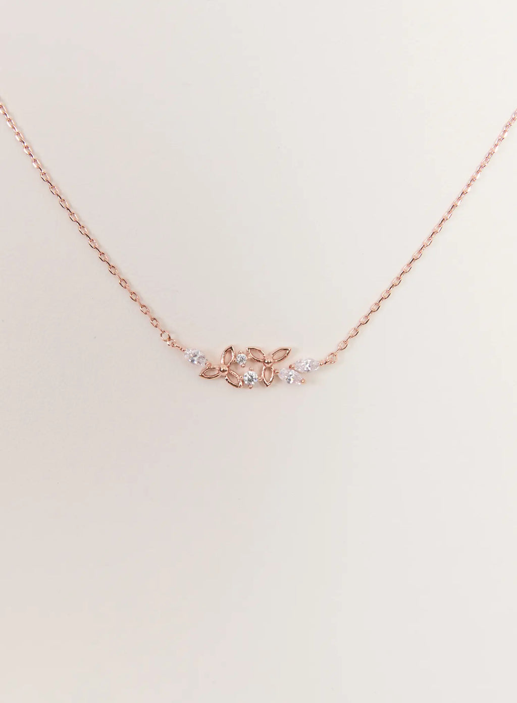 Trefoil Petal Necklace IS517