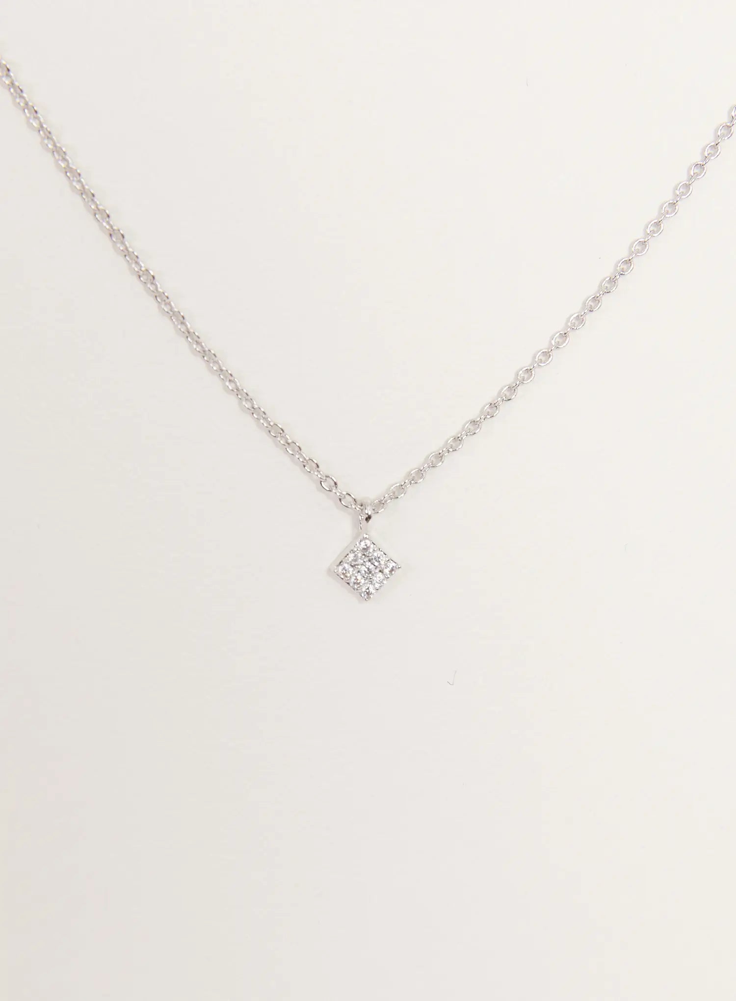 Chic Brick Necklace IS517