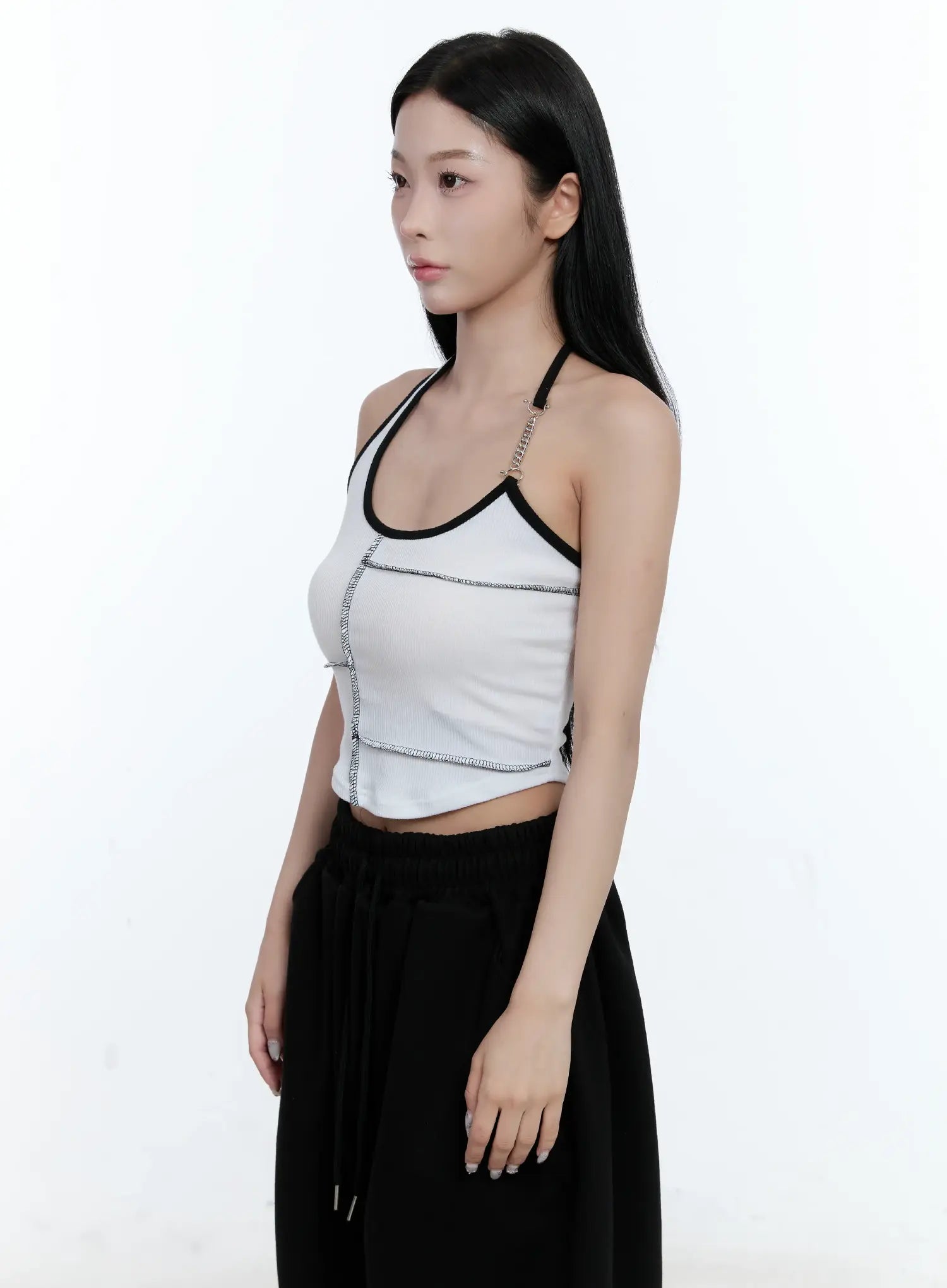 Contrast Chain Accent Halter Tank CL530