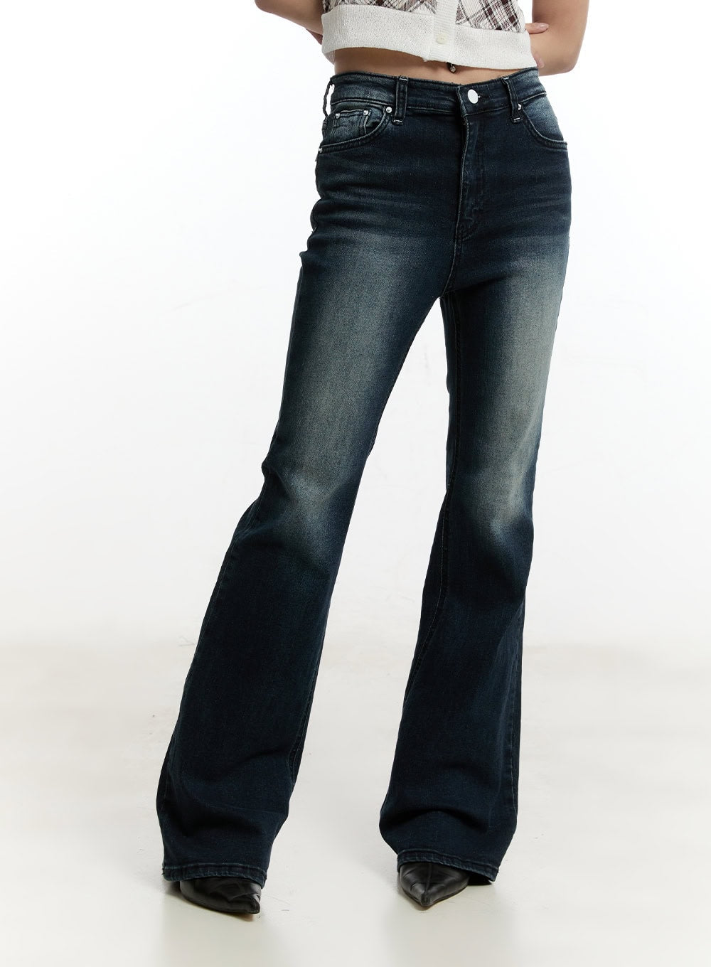 Ruelle Slim Washed Bootcut Jeans CY501