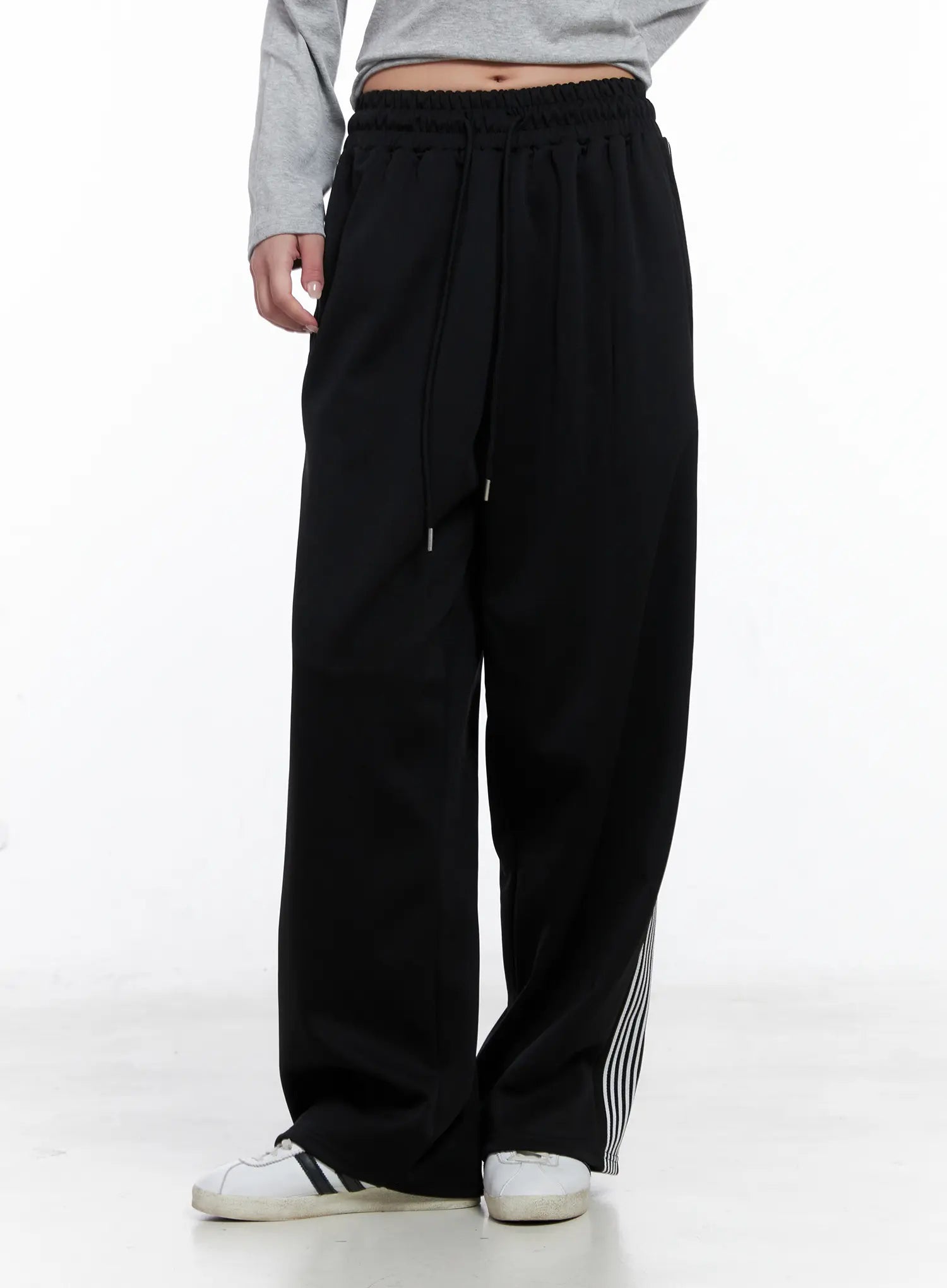 Relaxed-Fit Striped Sweatpants CS529