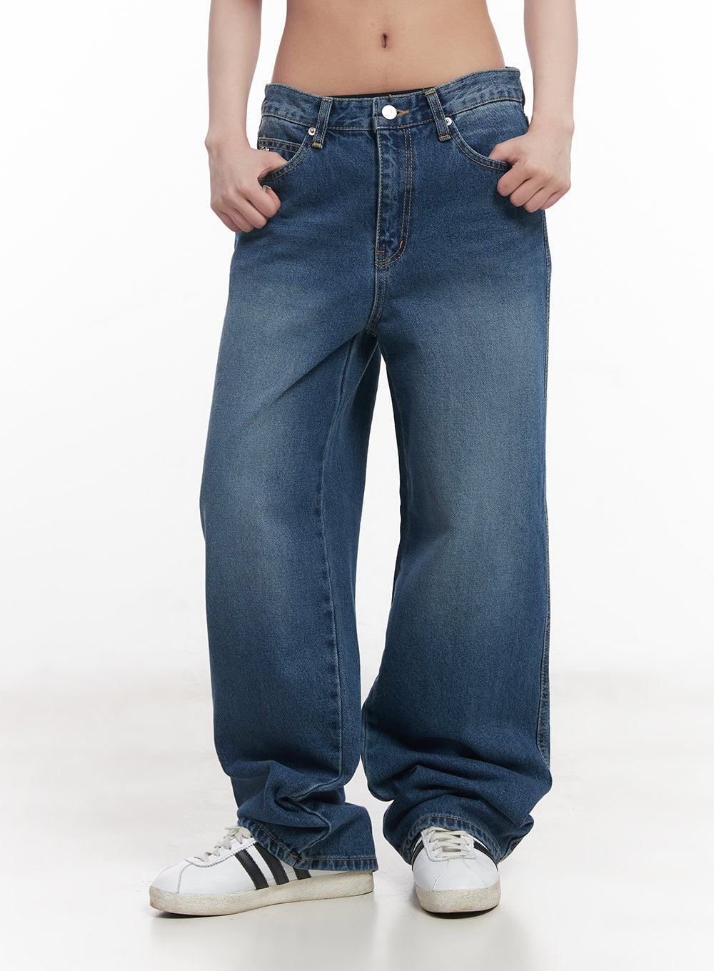 Lilyanna Wide-Leg Jeans CY527