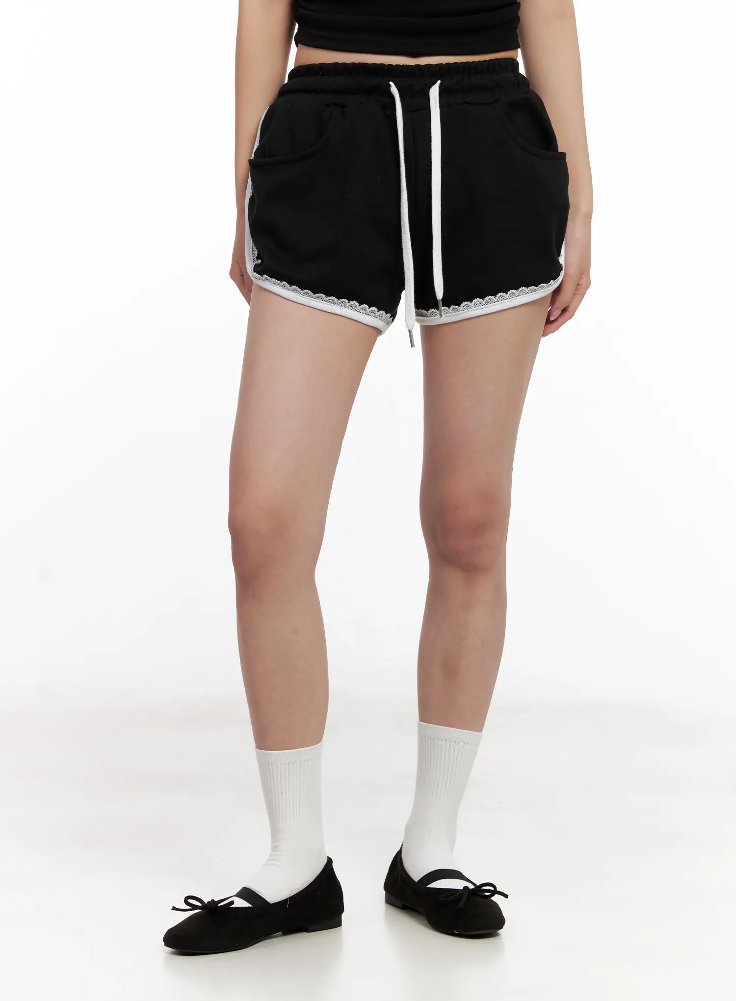Contrast Lace-Trim Shorts CL516