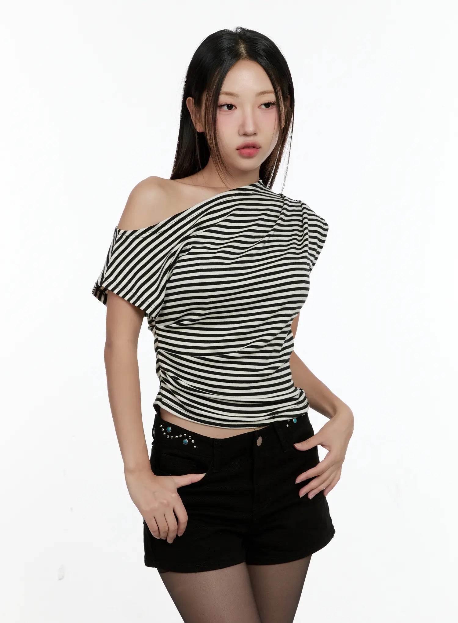 Striped Asymmetric Off-Shoulder Tee CG501