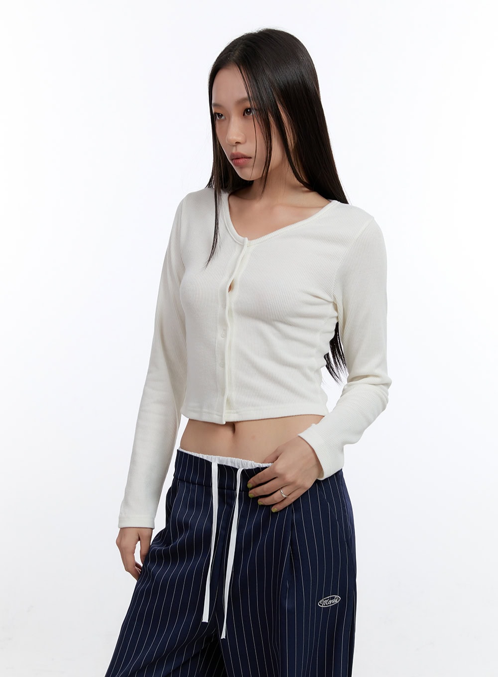 V-Neck Buttoned Crop Cardigan CO431