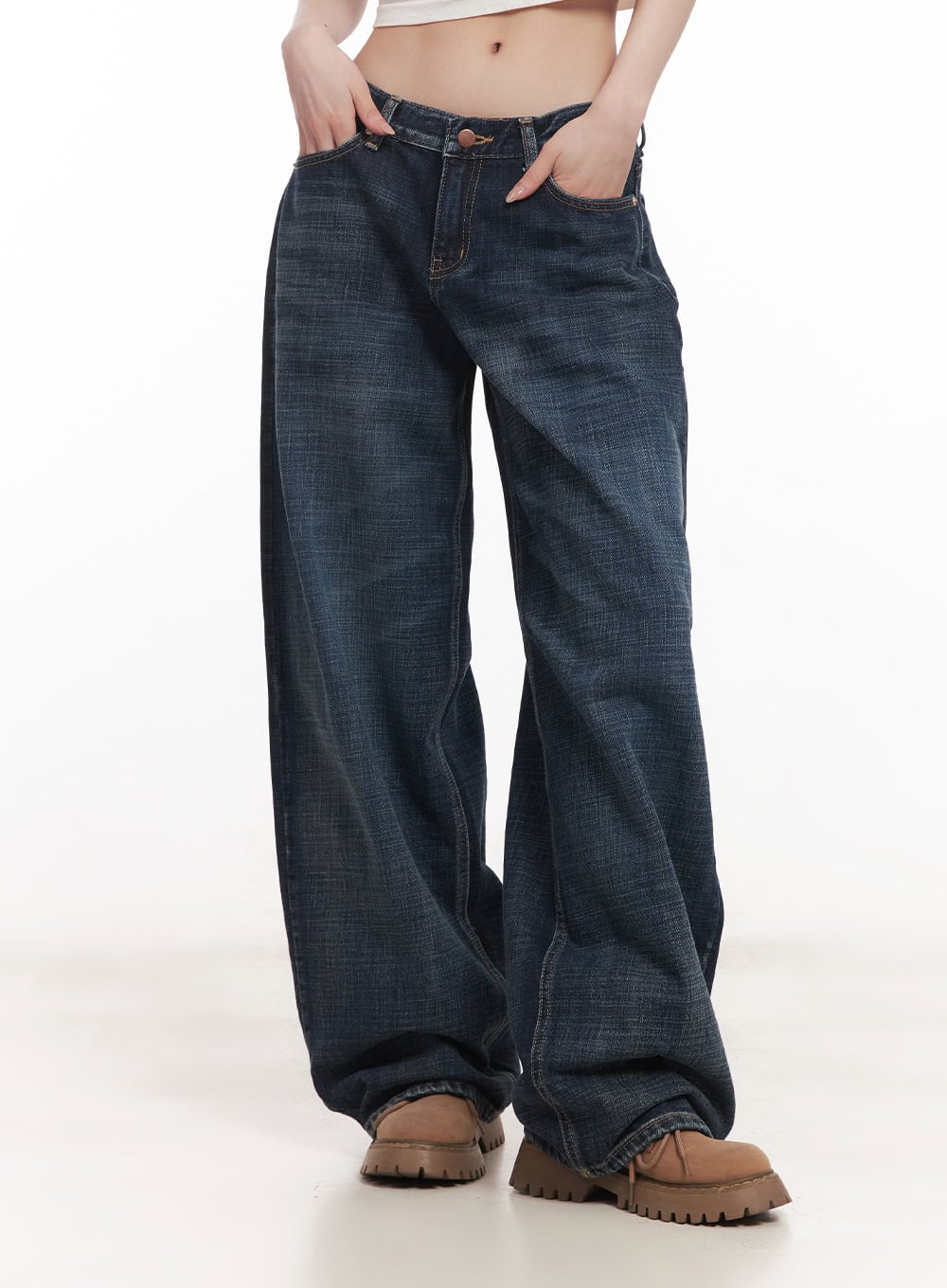 Annie Washed Wide-Leg Jeans CM518