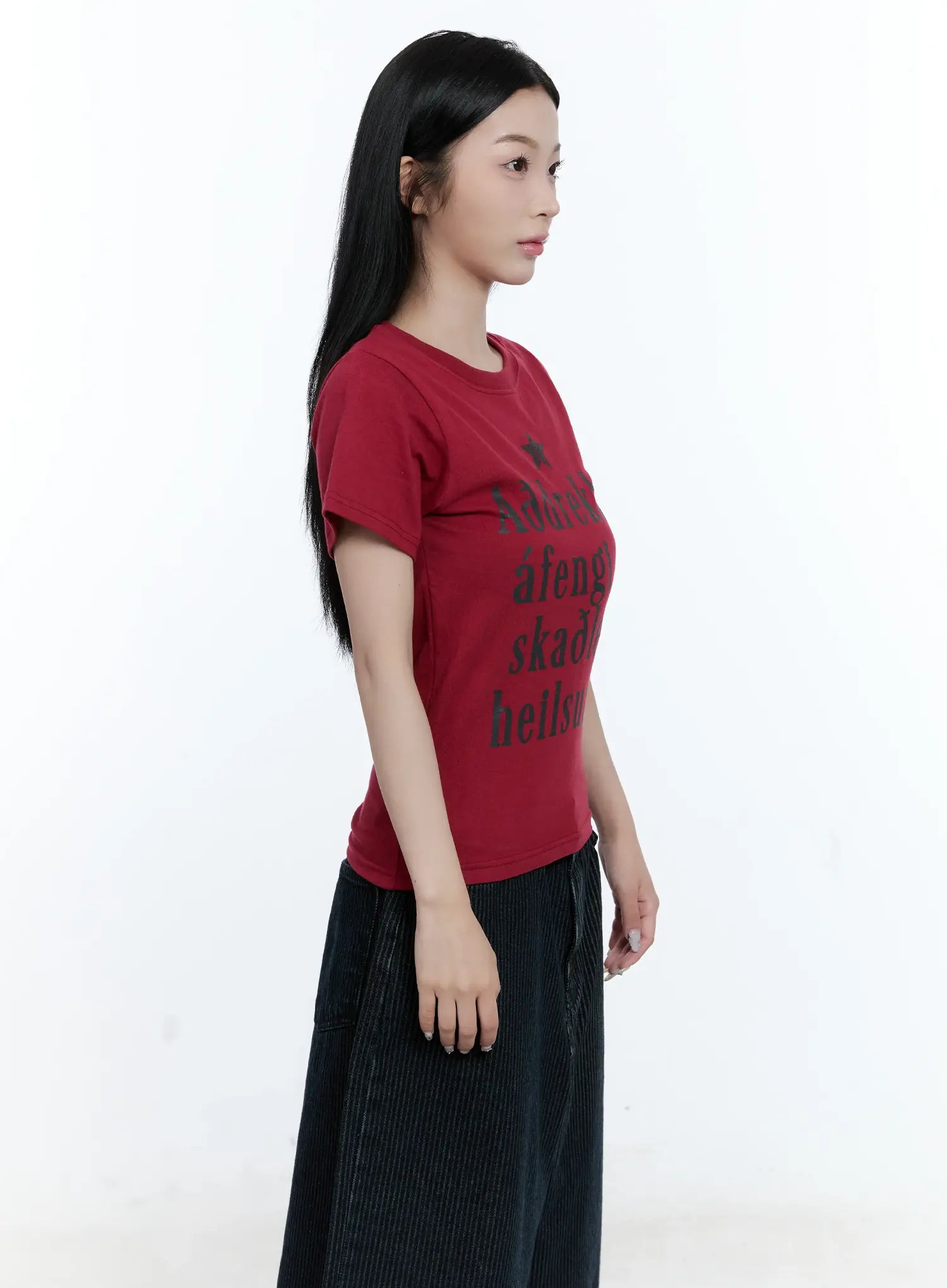 Graphic Semi-Crop Tee CG501